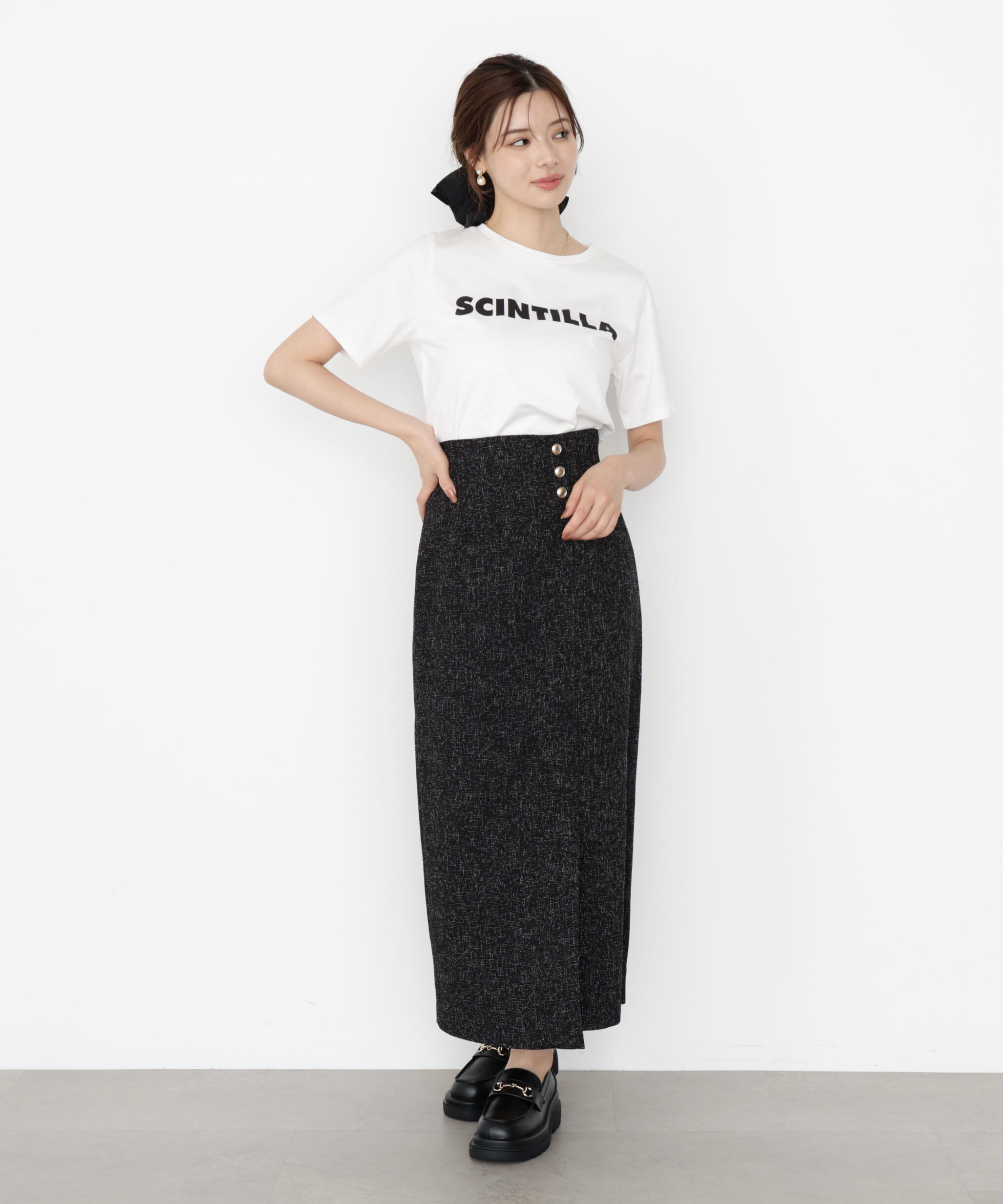 PROPORTION BODY DRESSING「アシメ釦ナロースカート 25AW」|スカート|