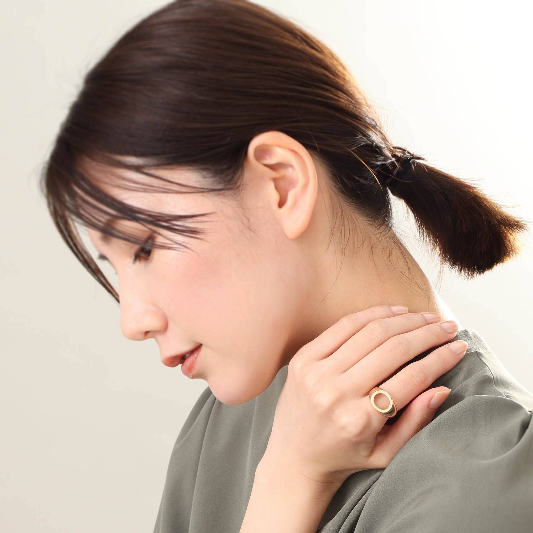 COCOSHNIK「K10オープンシグネット オーバルリング」|リング|