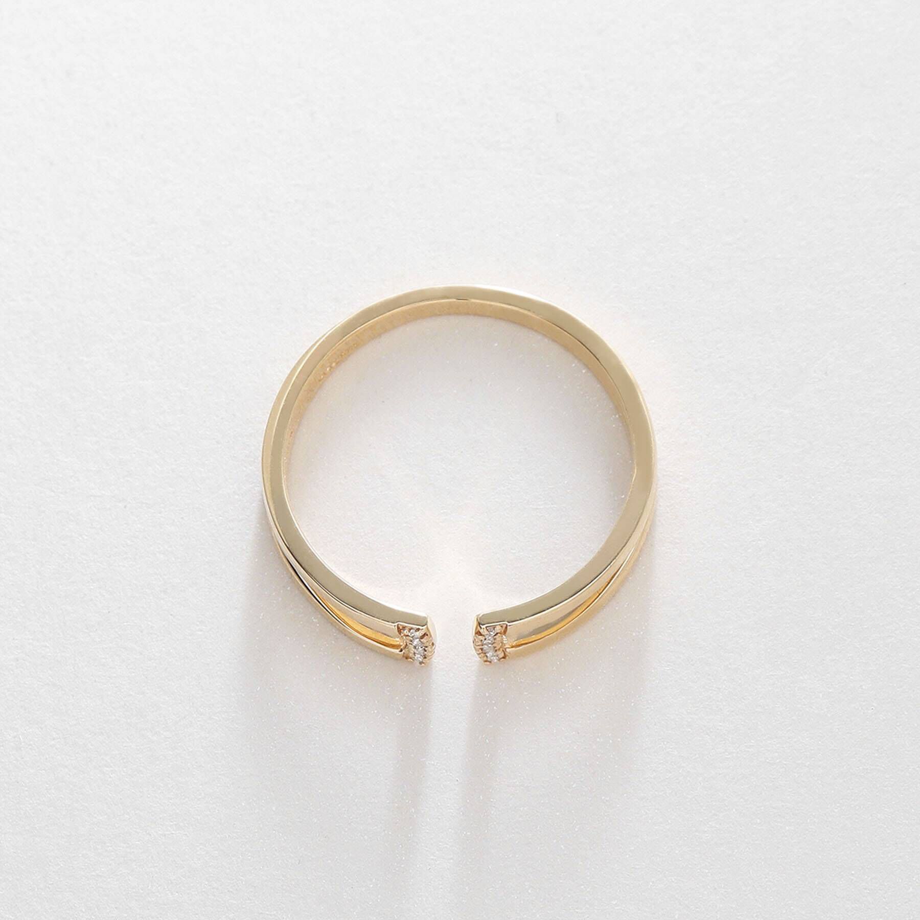 COCOSHNIK「K10ダイヤモンド アーチラインスリット リング」|リング|