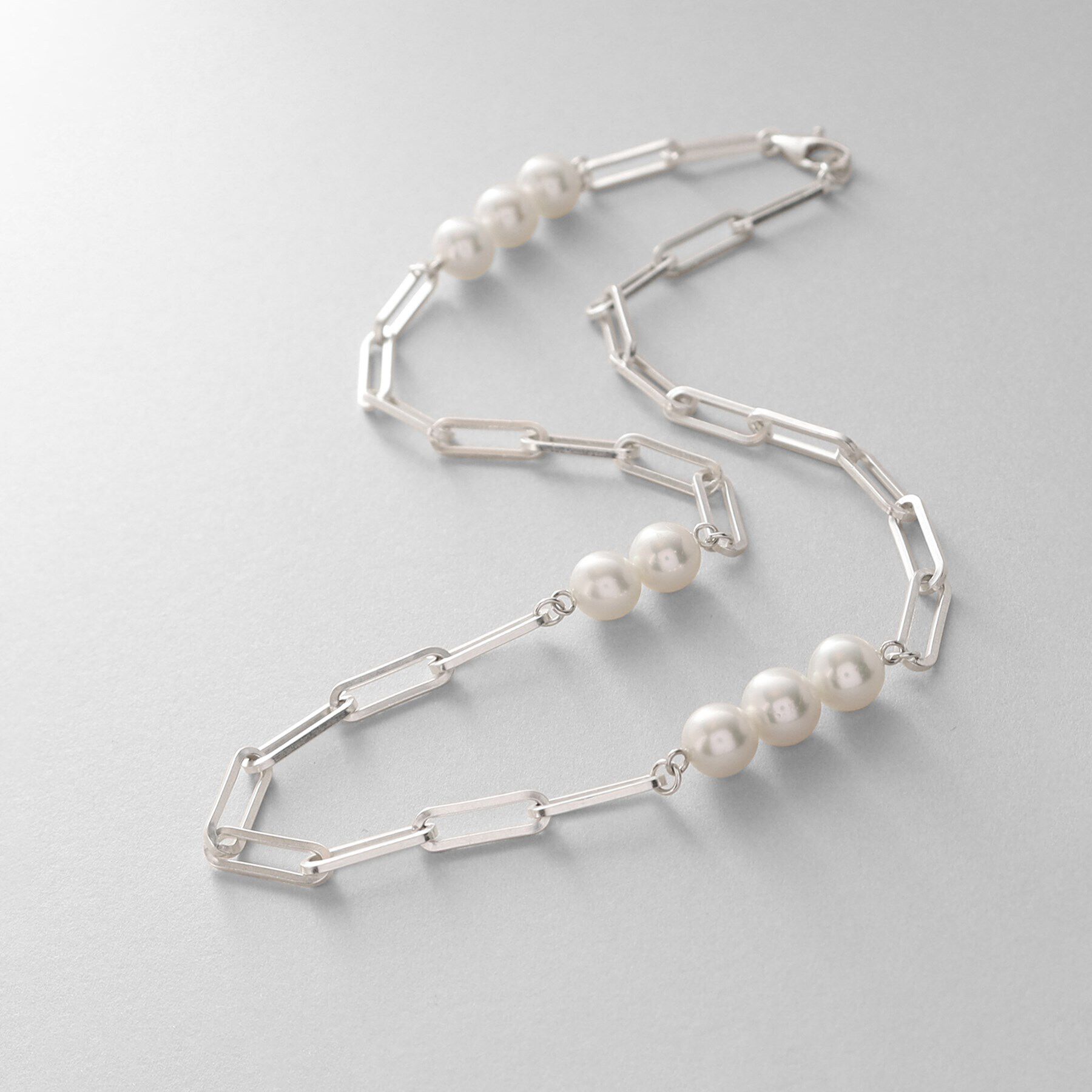 COCOSHNIK ONKITSCH「シルバー フラットケーブルチェーン パールステーションネックレス」|ネックレス|