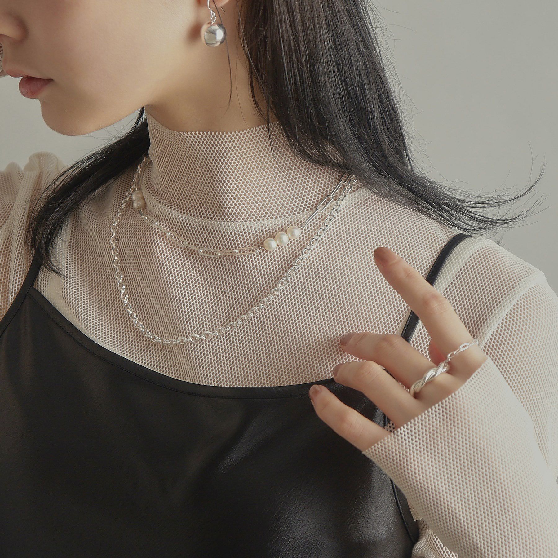 COCOSHNIK ONKITSCH「シルバー フラットケーブルチェーン パールステーションネックレス」|ネックレス|