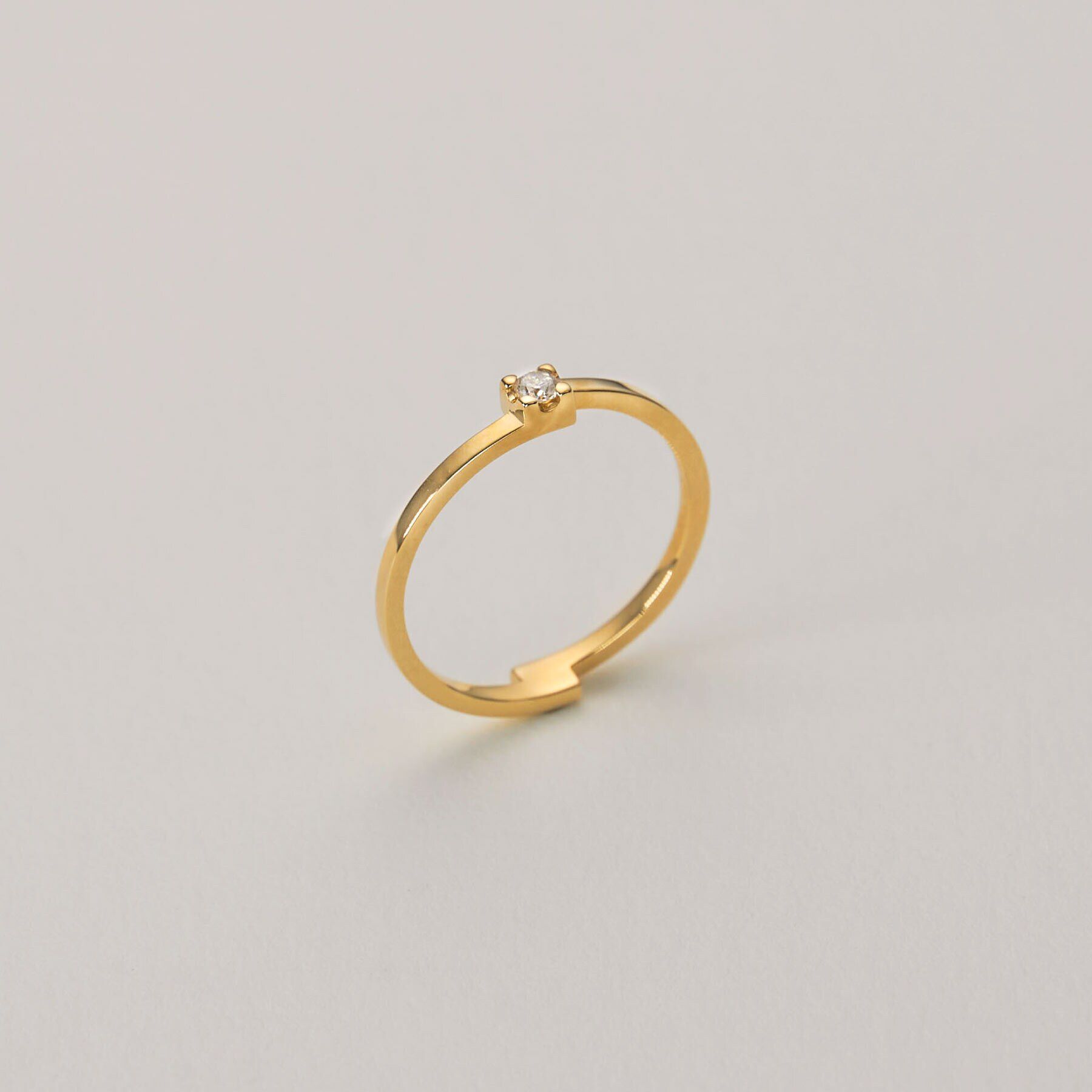 COCOSHNIK「K10ダイヤモンド 爪留めスクエアオルタネート リング」|リング|