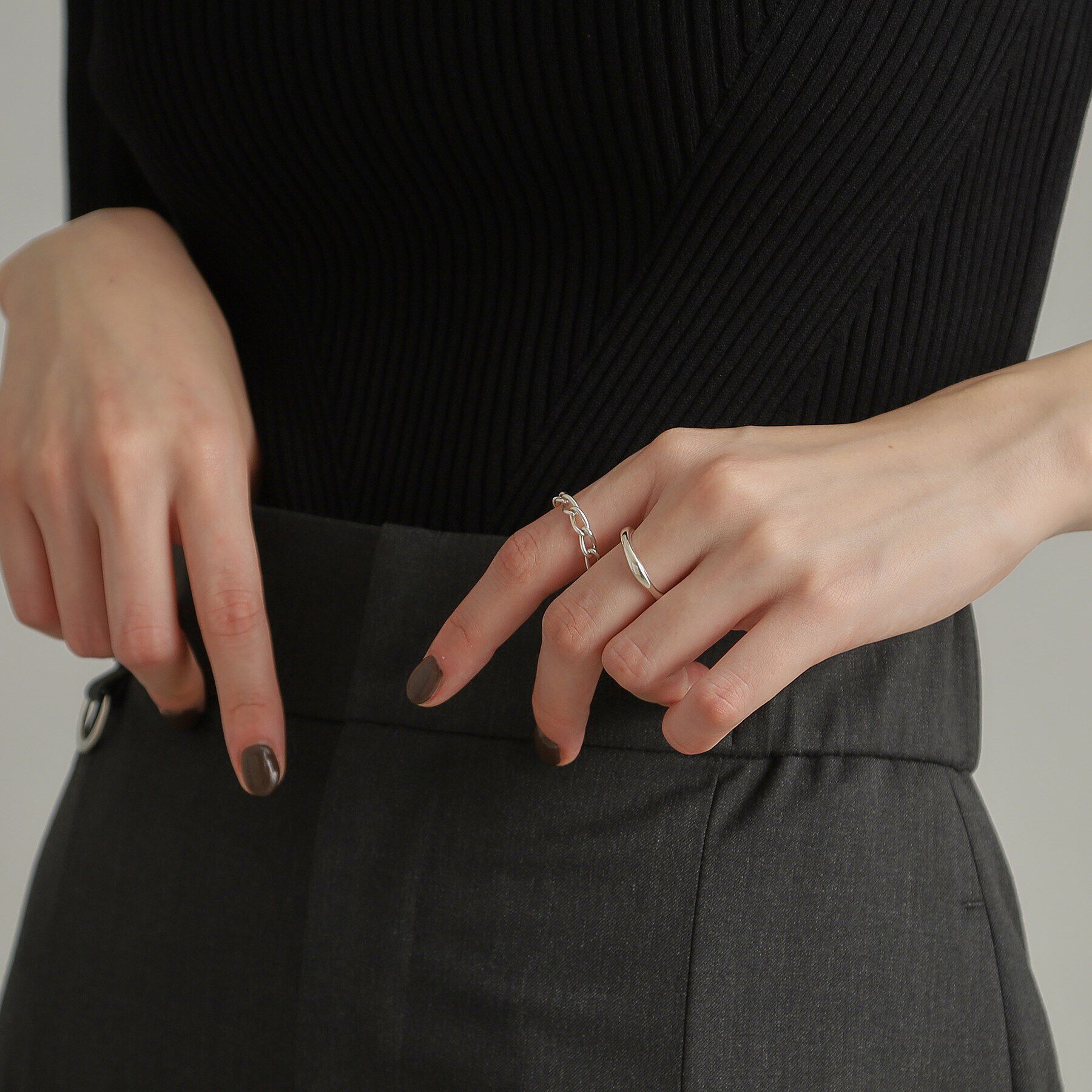 COCOSHNIK ONKITSCH「シルバー チェーンリング ロングカーブ」|リング|