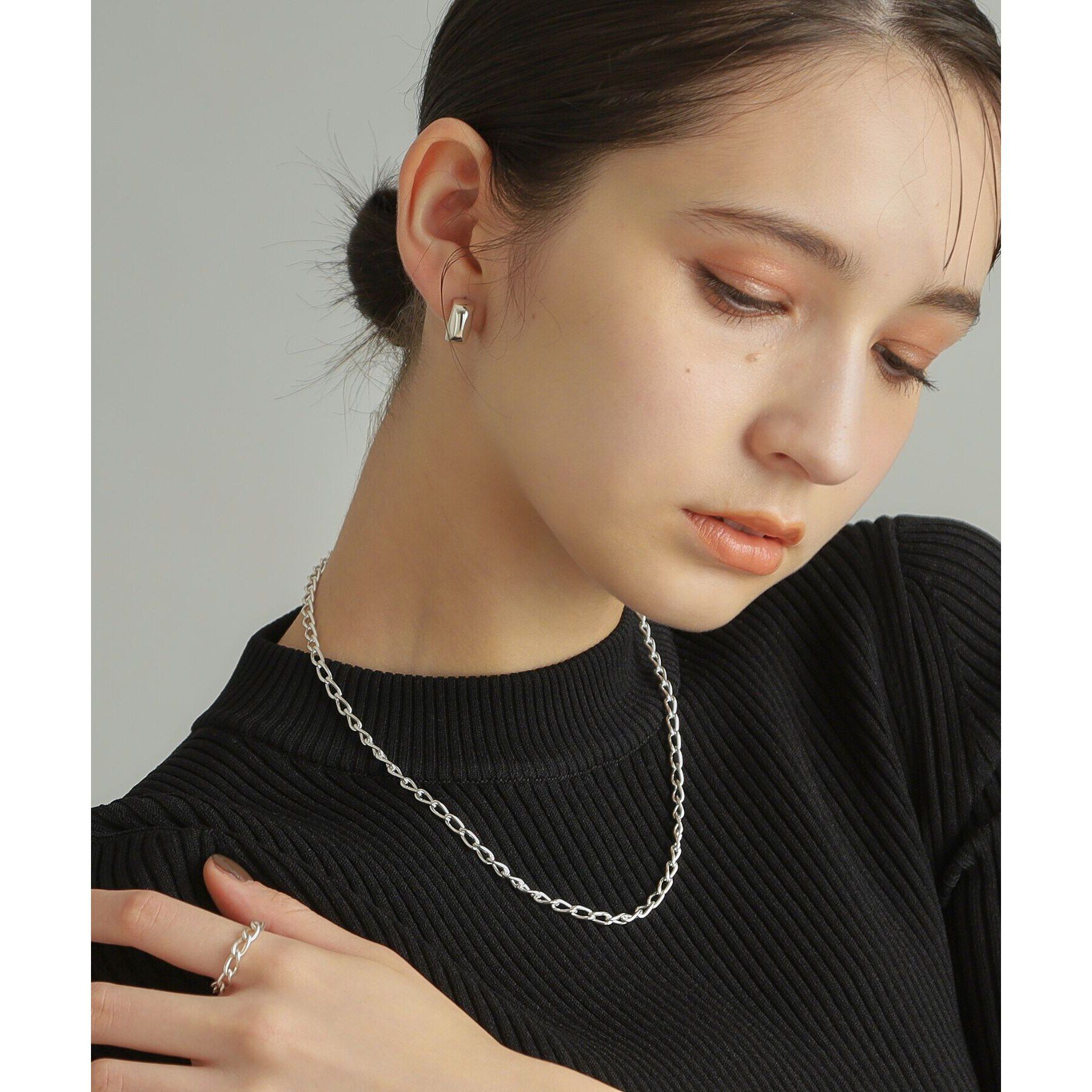 COCOSHNIK ONKITSCH「シルバー チェーンリング ロングカーブ」|リング|