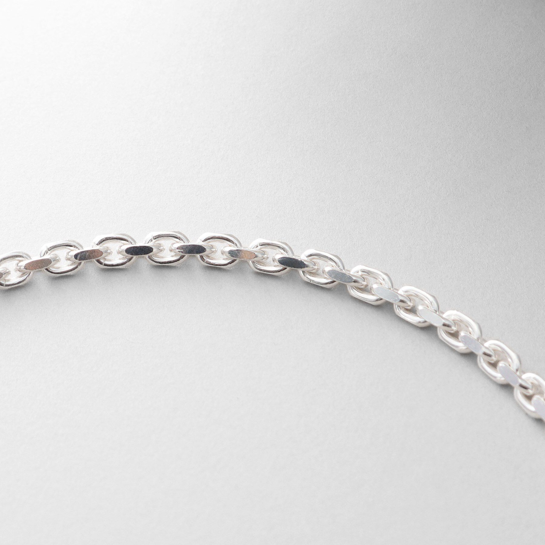 COCOSHNIK ONKITSCH「シルバー カットケーブルチェーン レクタングルマンテルネックレス（55cm）」|ネックレス|