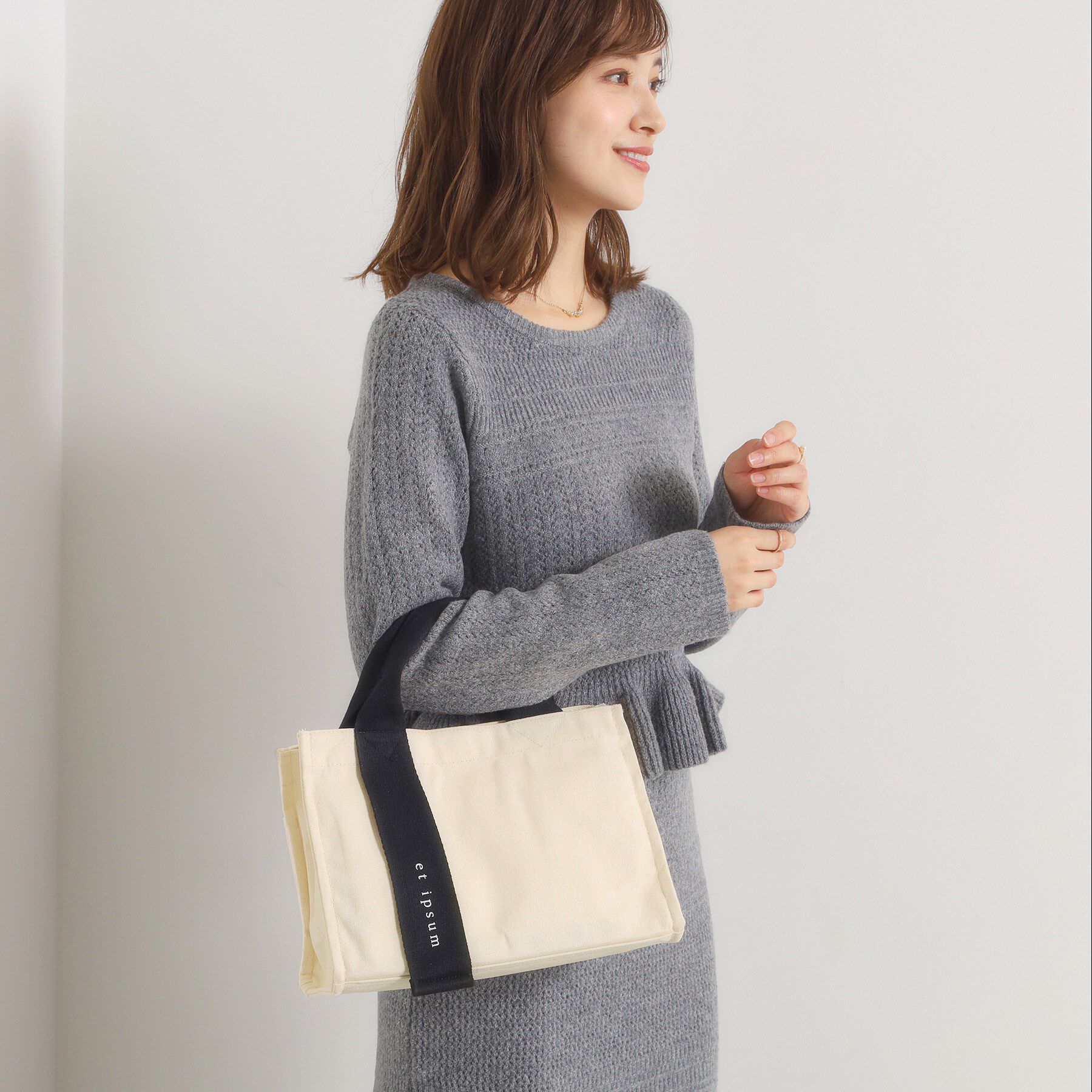 ITS&rsquo;DEMO「オッドハンドルトート」|トートバッグ|