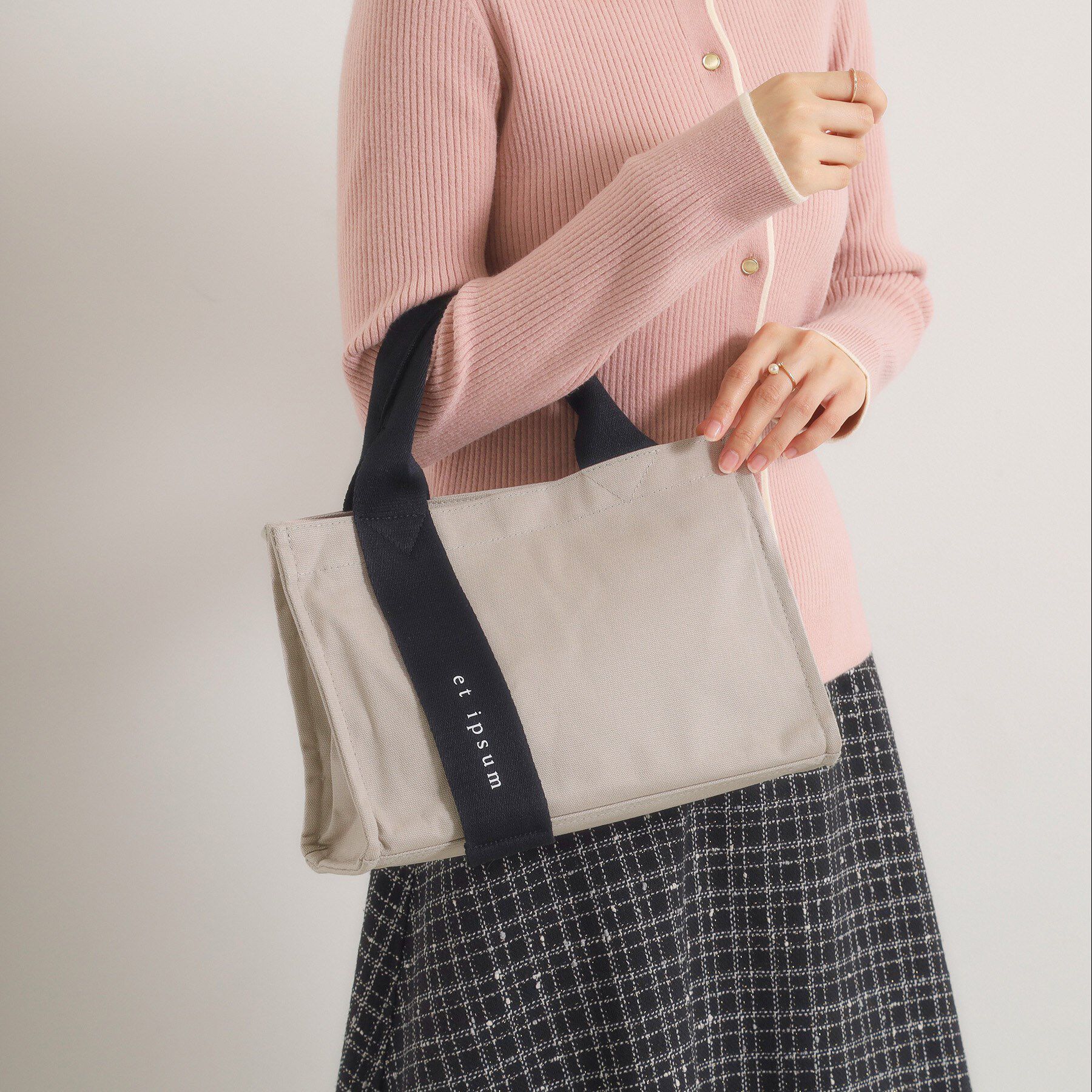 ITS&rsquo;DEMO「オッドハンドルトート」|トートバッグ|グレー(012)