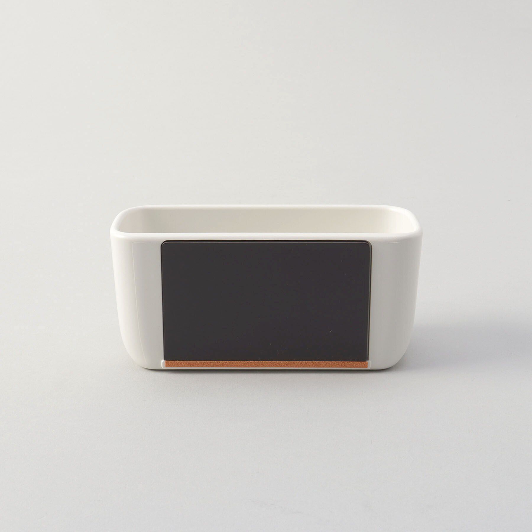 212 KITCHEN STORE「マグネット浴室小物入れ WH ＜marna マーナ＞」|食器・キッチングッズ|