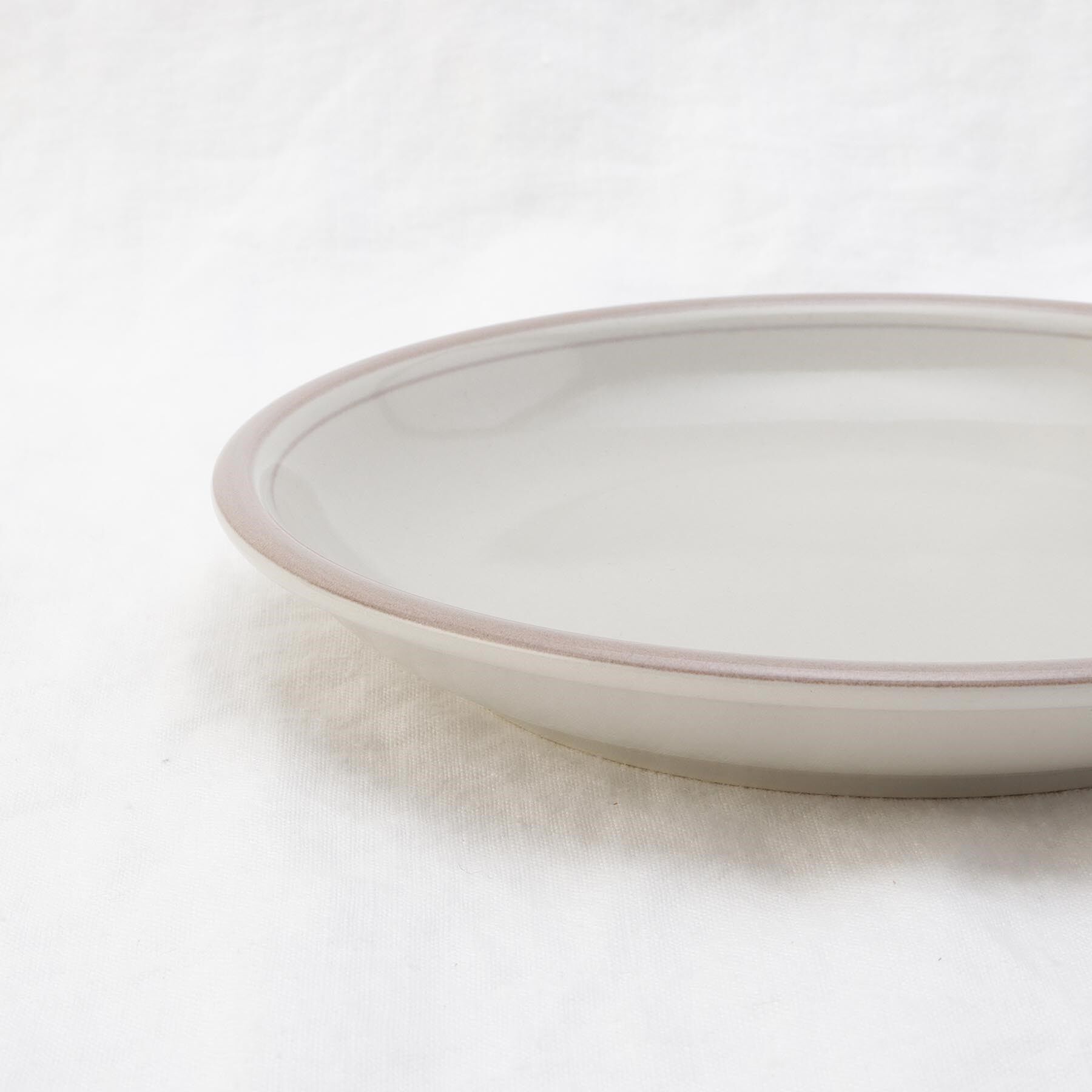 212 KITCHEN STORE「ギャラクシー スモーキーブラウン 19.5cmケーキ皿」|食器・キッチングッズ|