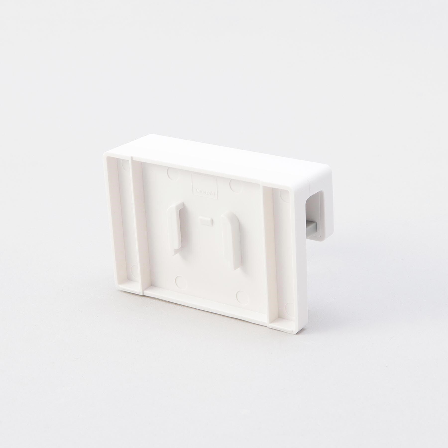 212 KITCHEN STORE「フィルムフック差し込み式歯ブラシ＆チューブホルダー Ｗ9 WH 山崎実業 ＜tower タワー＞」|食器・キッチングッズ|