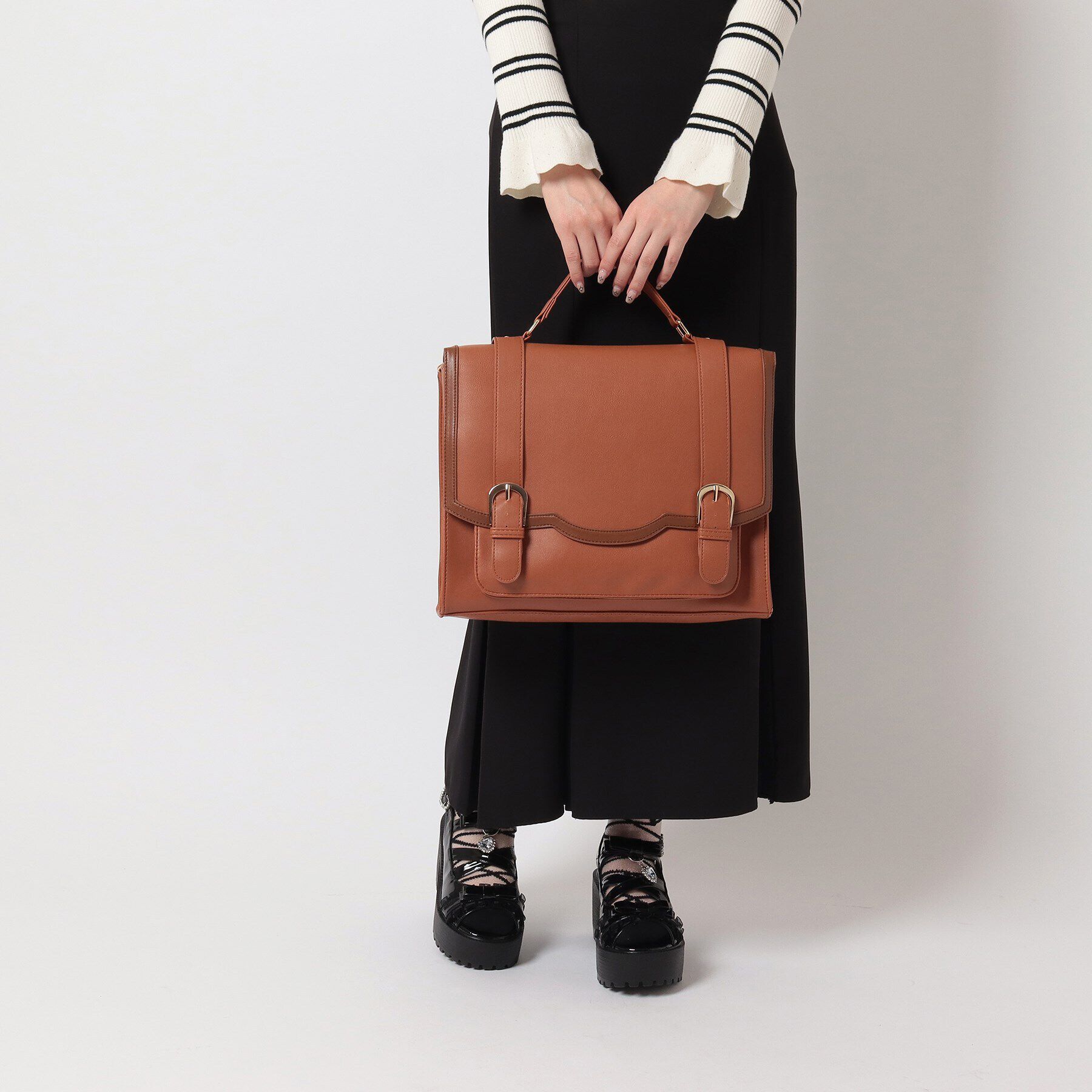 Ober Tashe「スカラップサッチェル」|リュック|