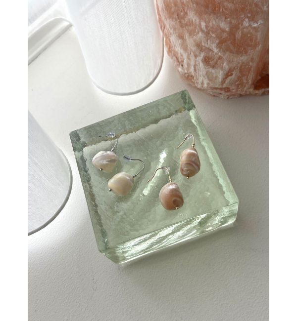 Ungrid「シェルモチーフピアス」|ピアス|