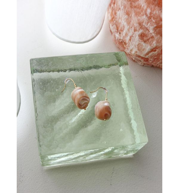 Ungrid「シェルモチーフピアス」|ピアス|