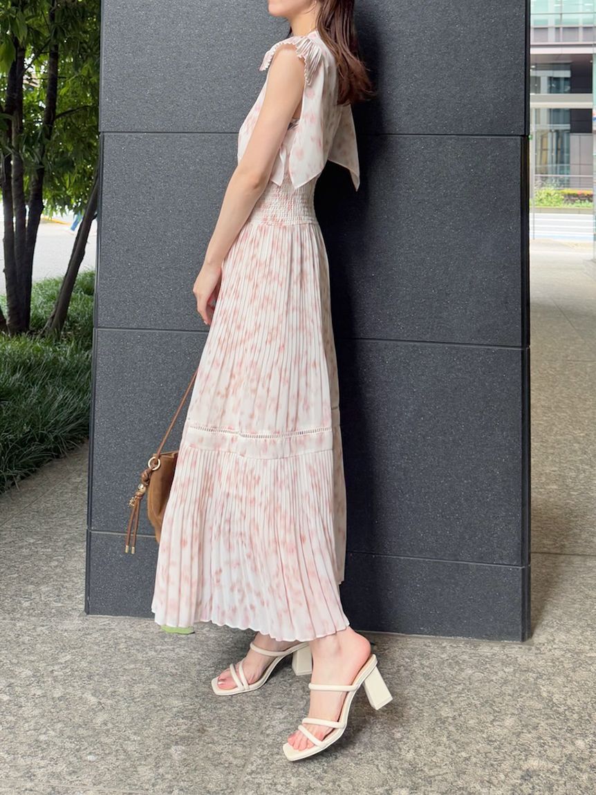 SNIDEL「Sustainableヘアラインフラワープリントワンピース」|ワンピース|