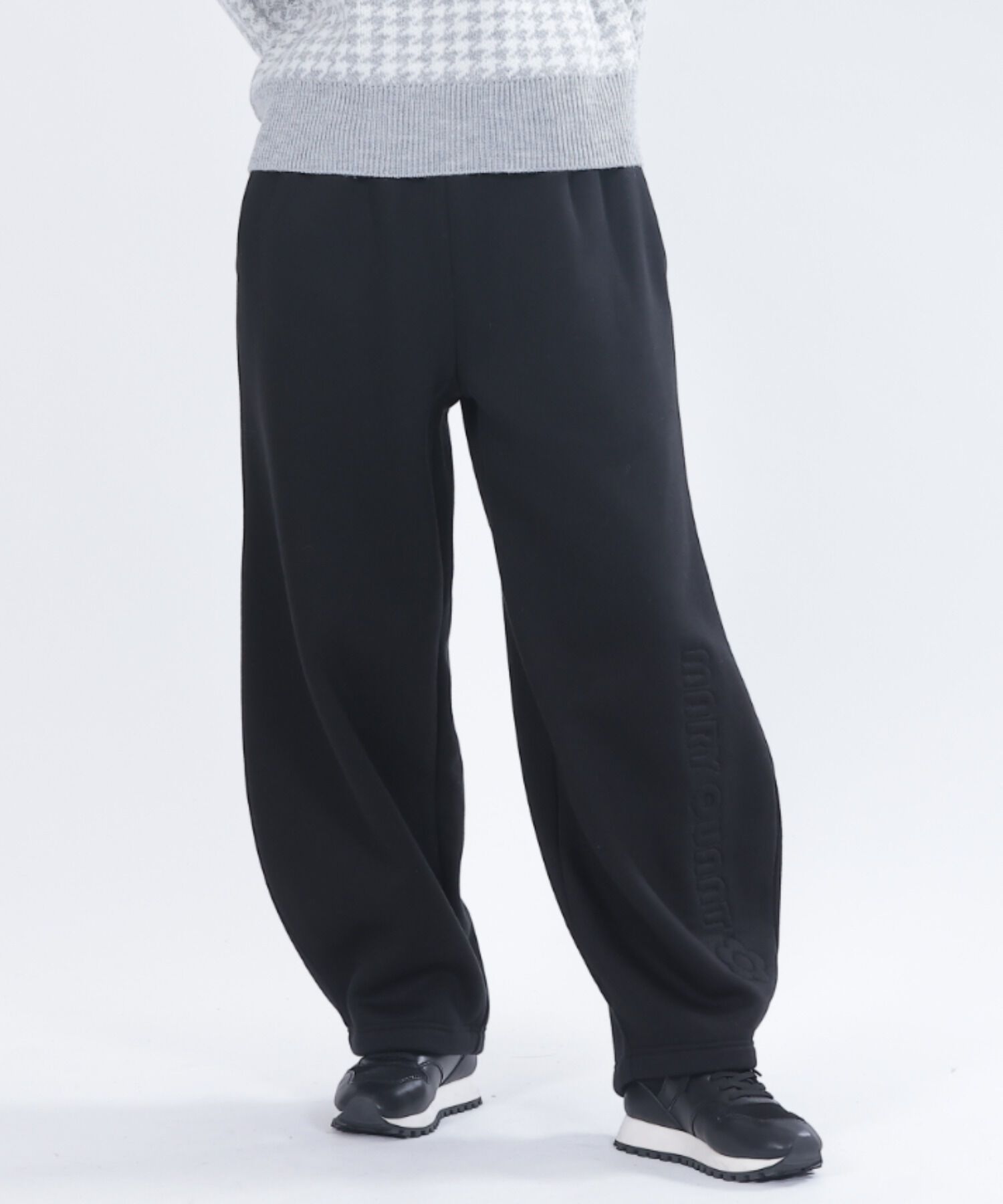 MARY QUANT「エンボス刺繍 パンツ」|その他|ブラック