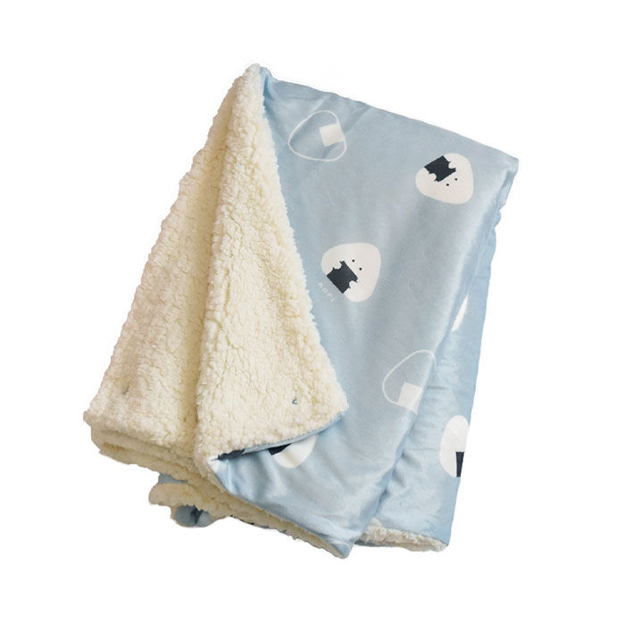 BACKYARD FAMILY「ぎゅっとおにぎりさん ブランケット 通販 膝掛け ひざ掛け 腰巻き ポンチョ ハーフケット」|ブランケット|