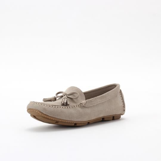 銀座かねまつ「AL240131VELGRE 【本革】ドライヴィングシューズ」|ローファー|グレージュ