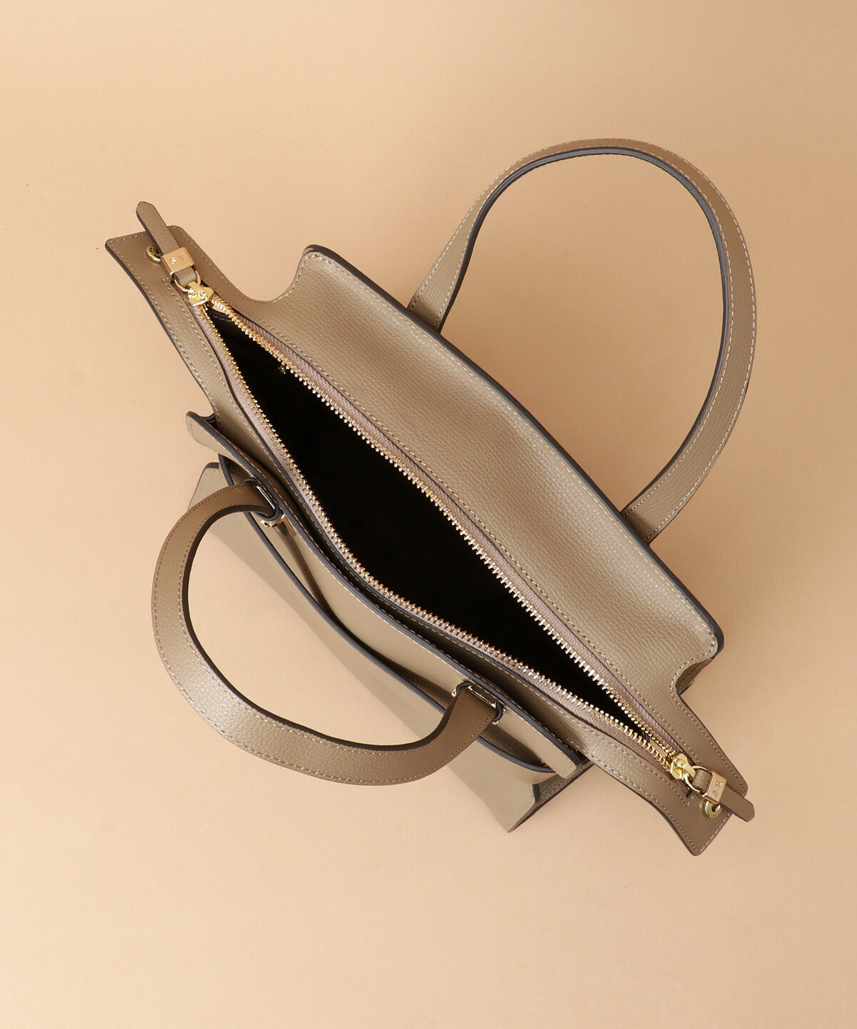 Samantha Thavasa「フロントベルトデザイン ハンドバッグ」|ハンドバッグ|