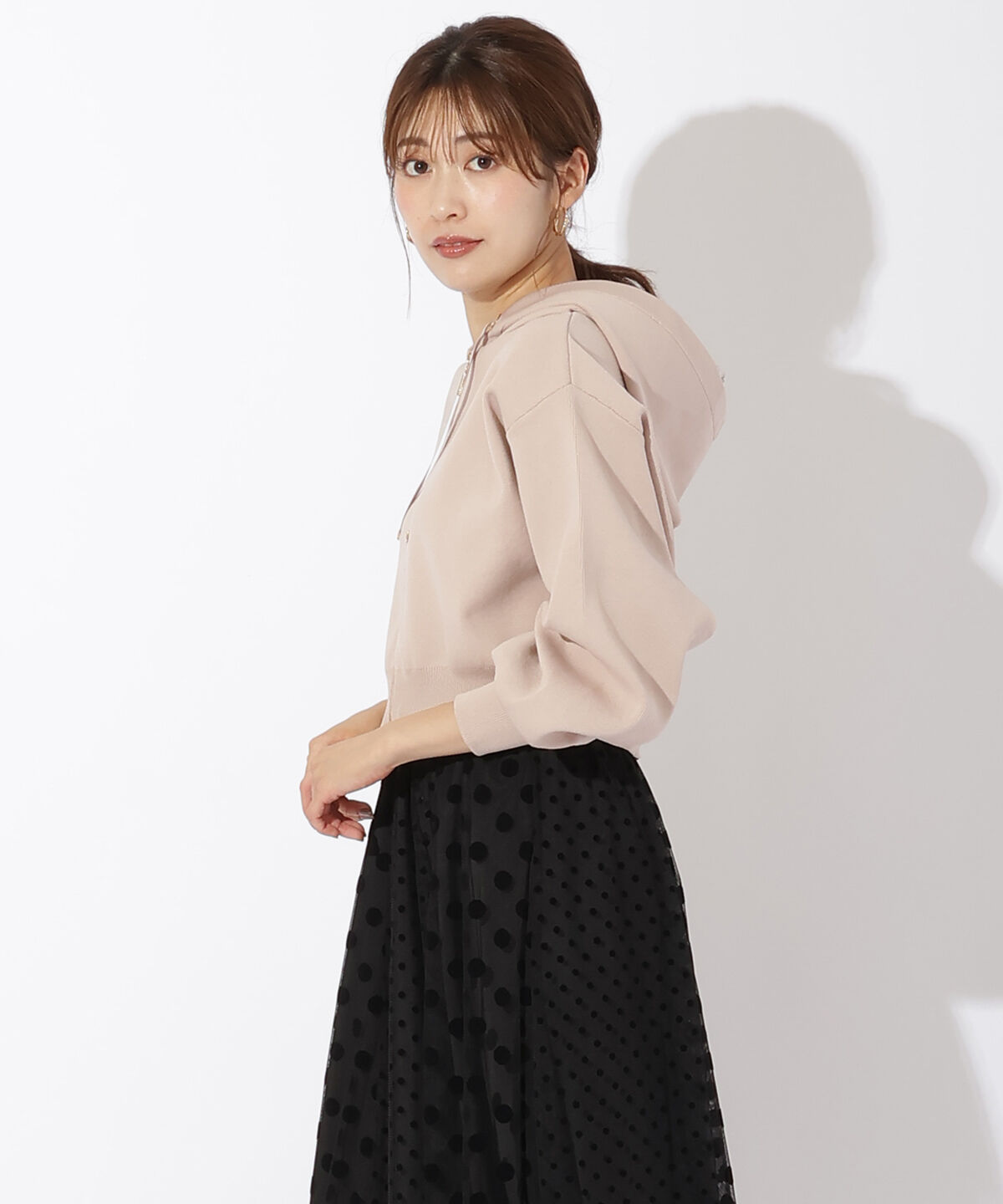 アンドクチュール「ニットクロップド丈ジップパーカー」|パーカー|