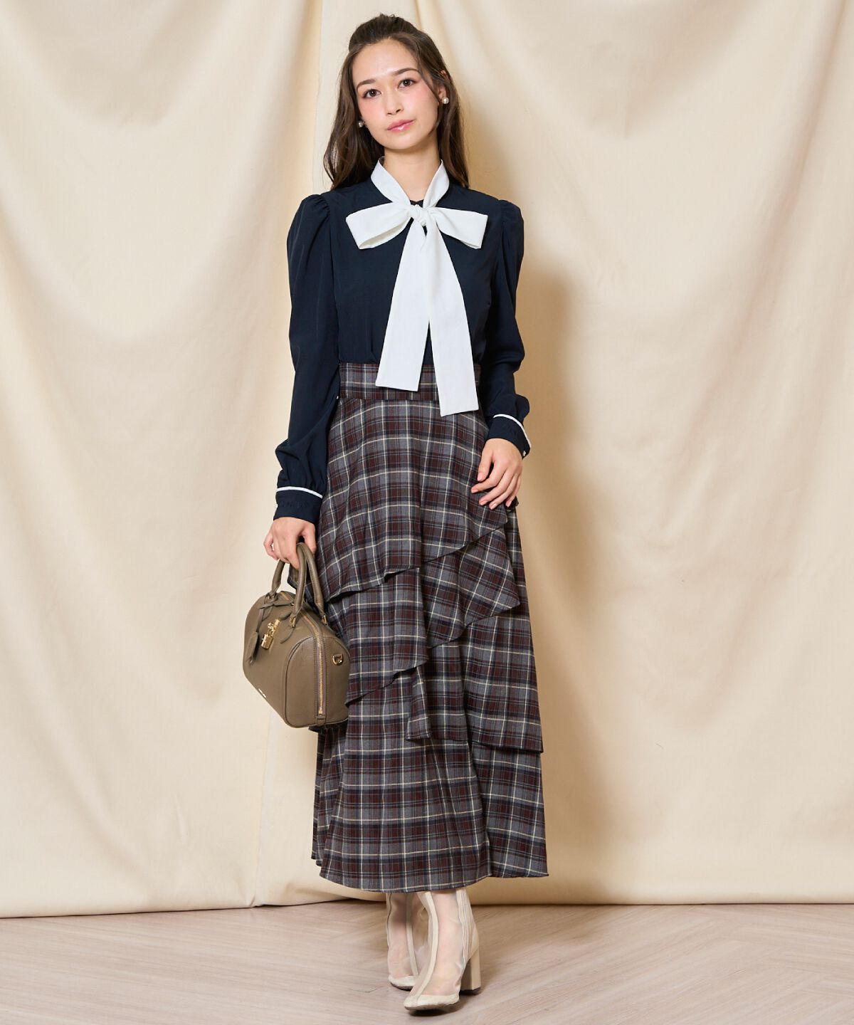 アンドクチュール「チェックアシメティアードスカート」|フレア|