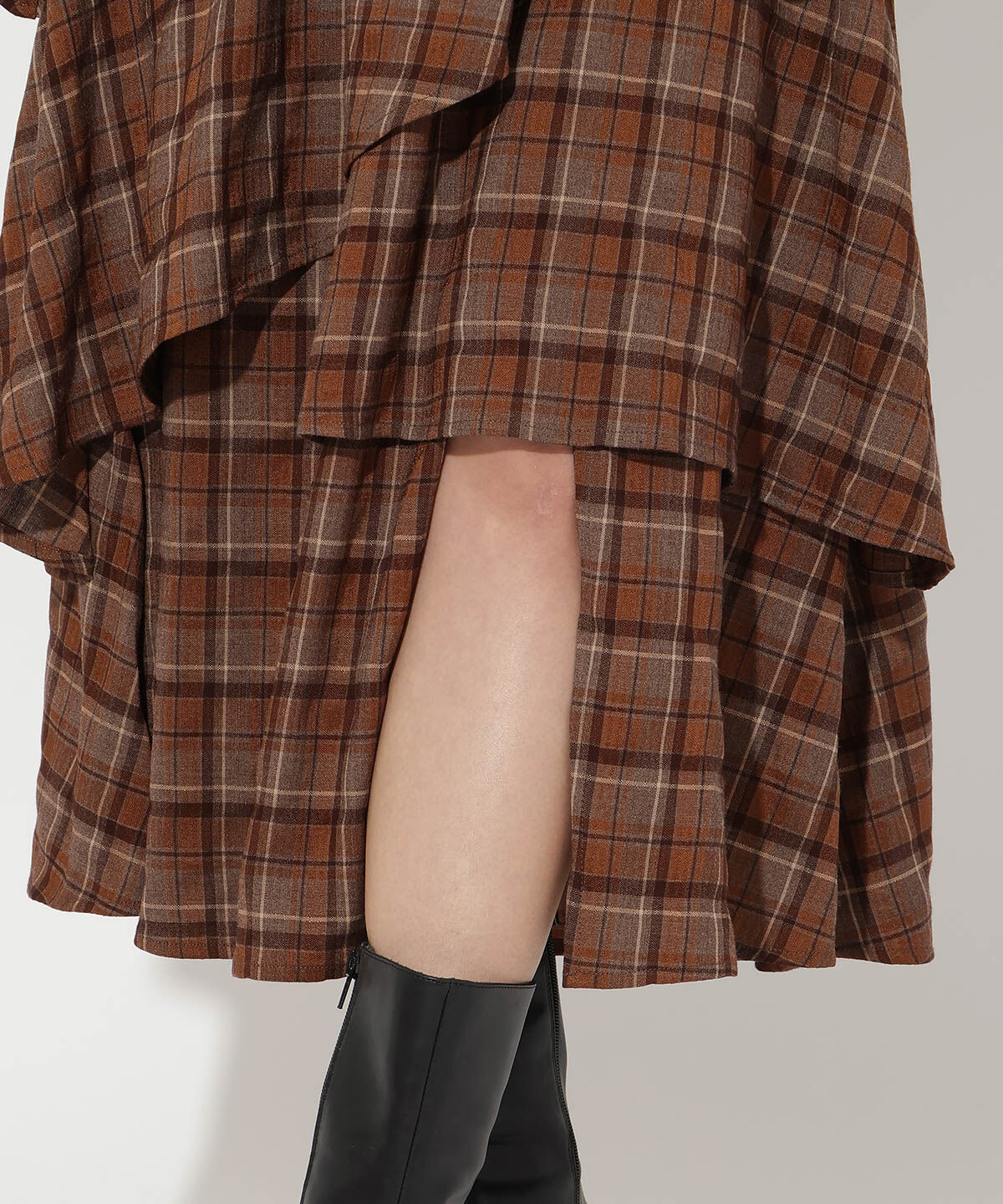 アンドクチュール「チェックアシメティアードスカート」|フレア|
