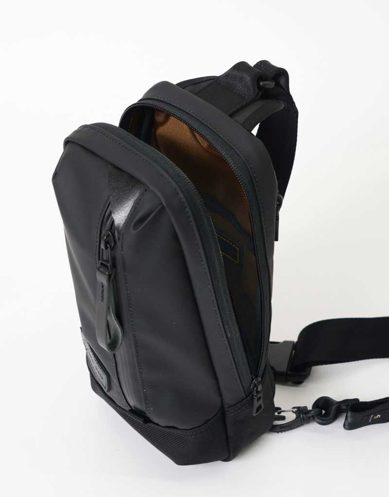 master-piece「slick スリングバック」|ショルダー・メッセンジャー|