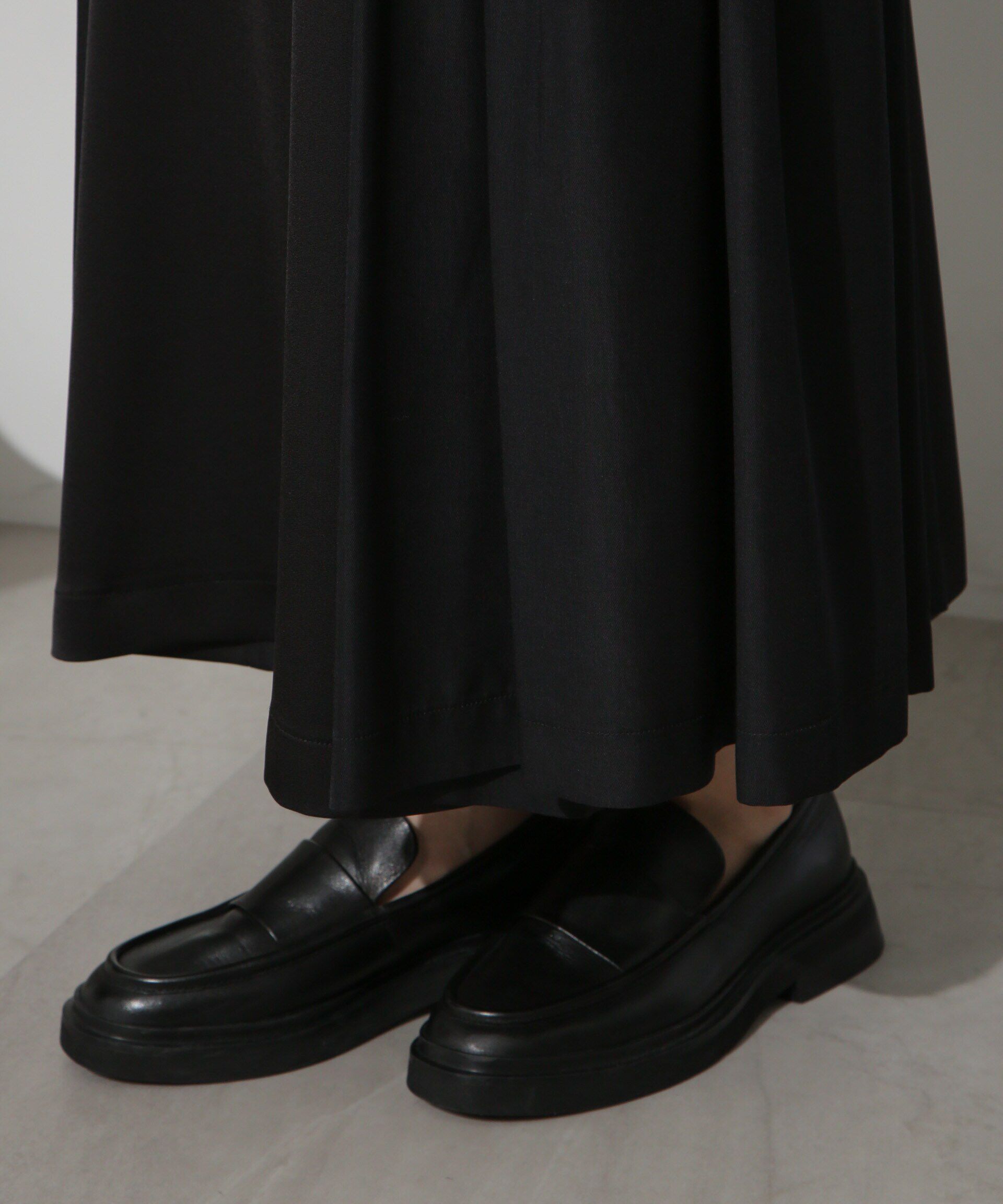 nano･universe「サイド切り替えサテンスカート」|スカート|