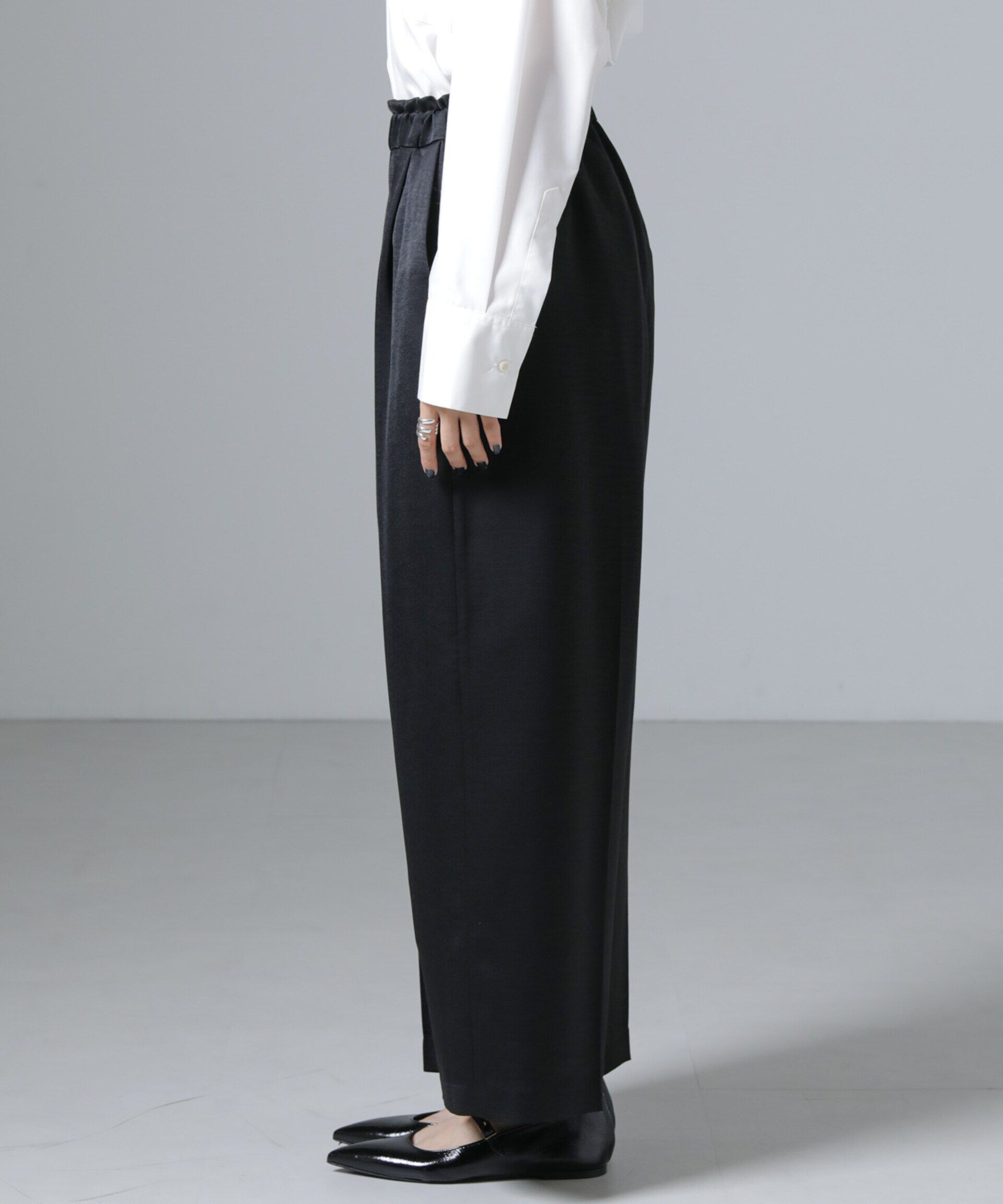 nano･universe「サテンイージーパンツ」|チノ|