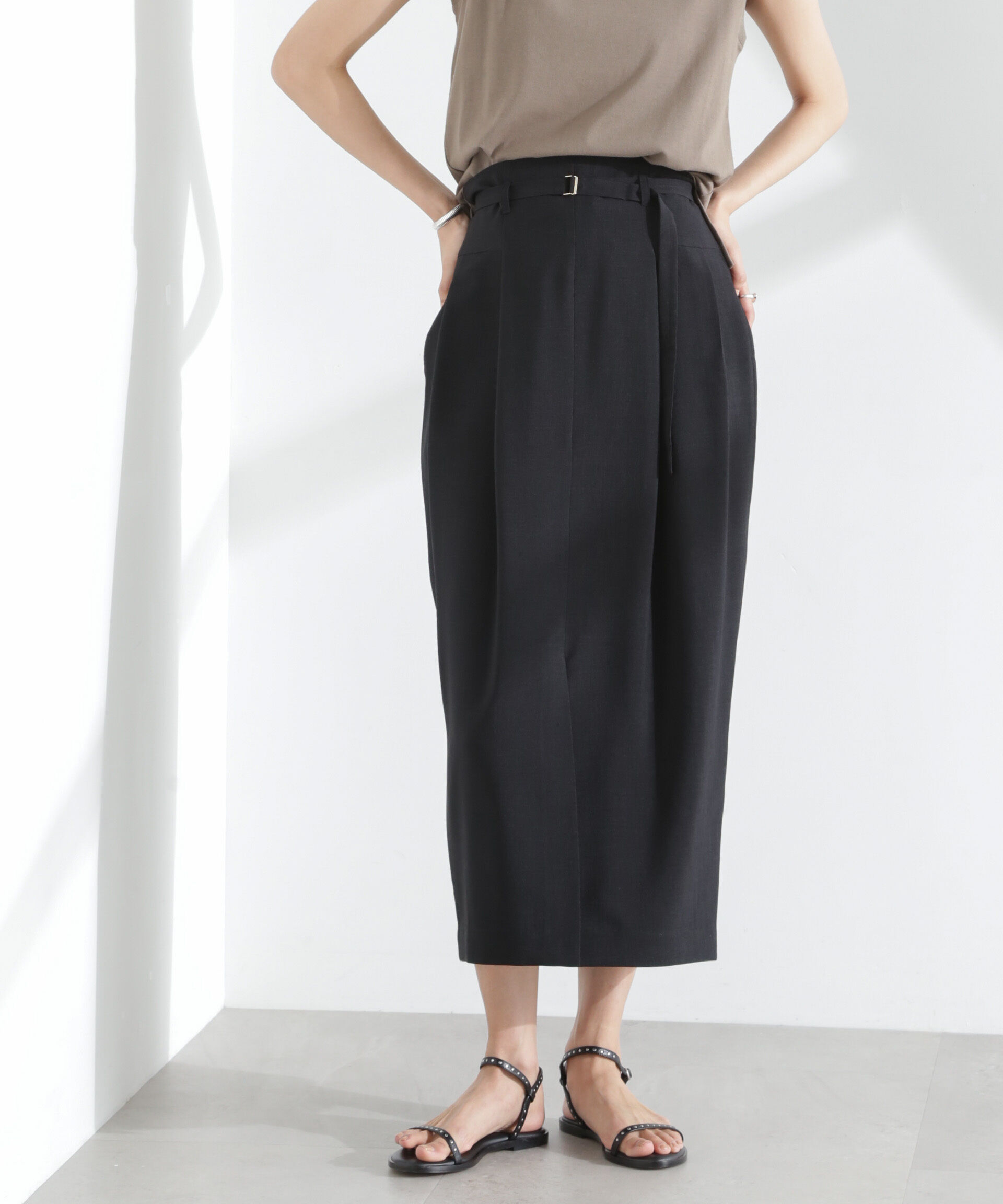 nano･universe「メランジドライ ベルト付きソフトコクーンスカート(セットアップ可)」|スカート|ブラック