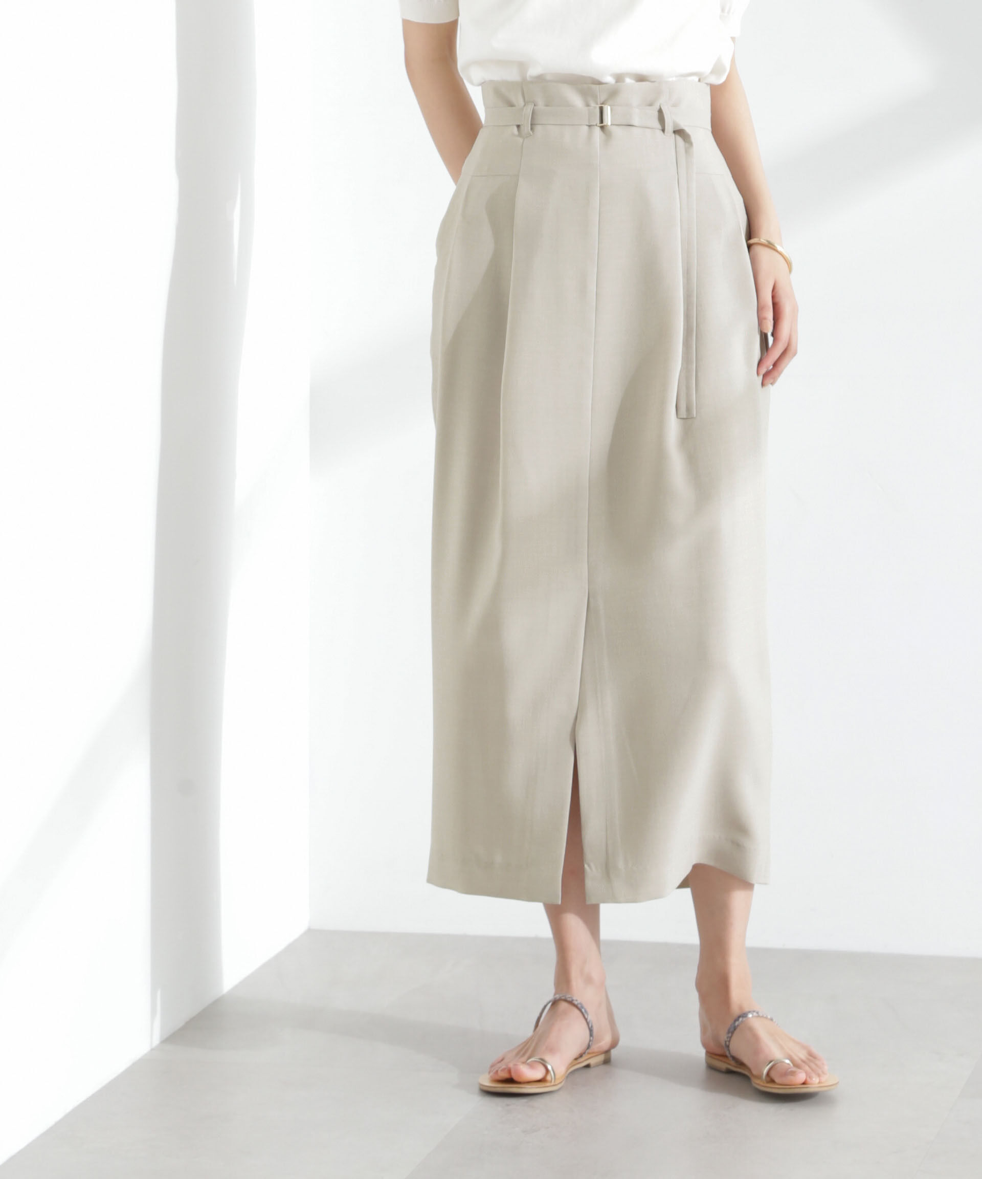 nano･universe「メランジドライ ベルト付きソフトコクーンスカート(セットアップ可)」|スカート|ライトベージ 1