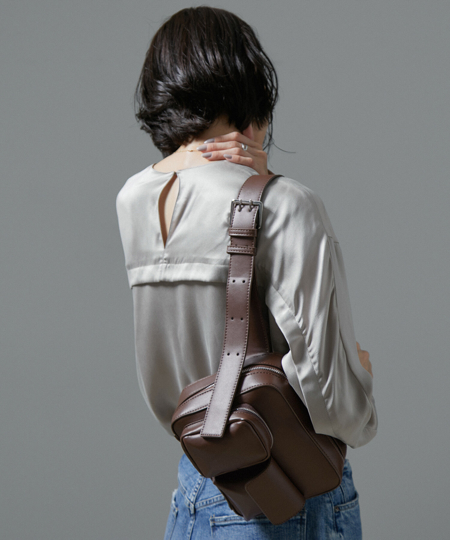 SALON adam et rope'「Cameraボディーバッグ」|その他|ブラウン(22)