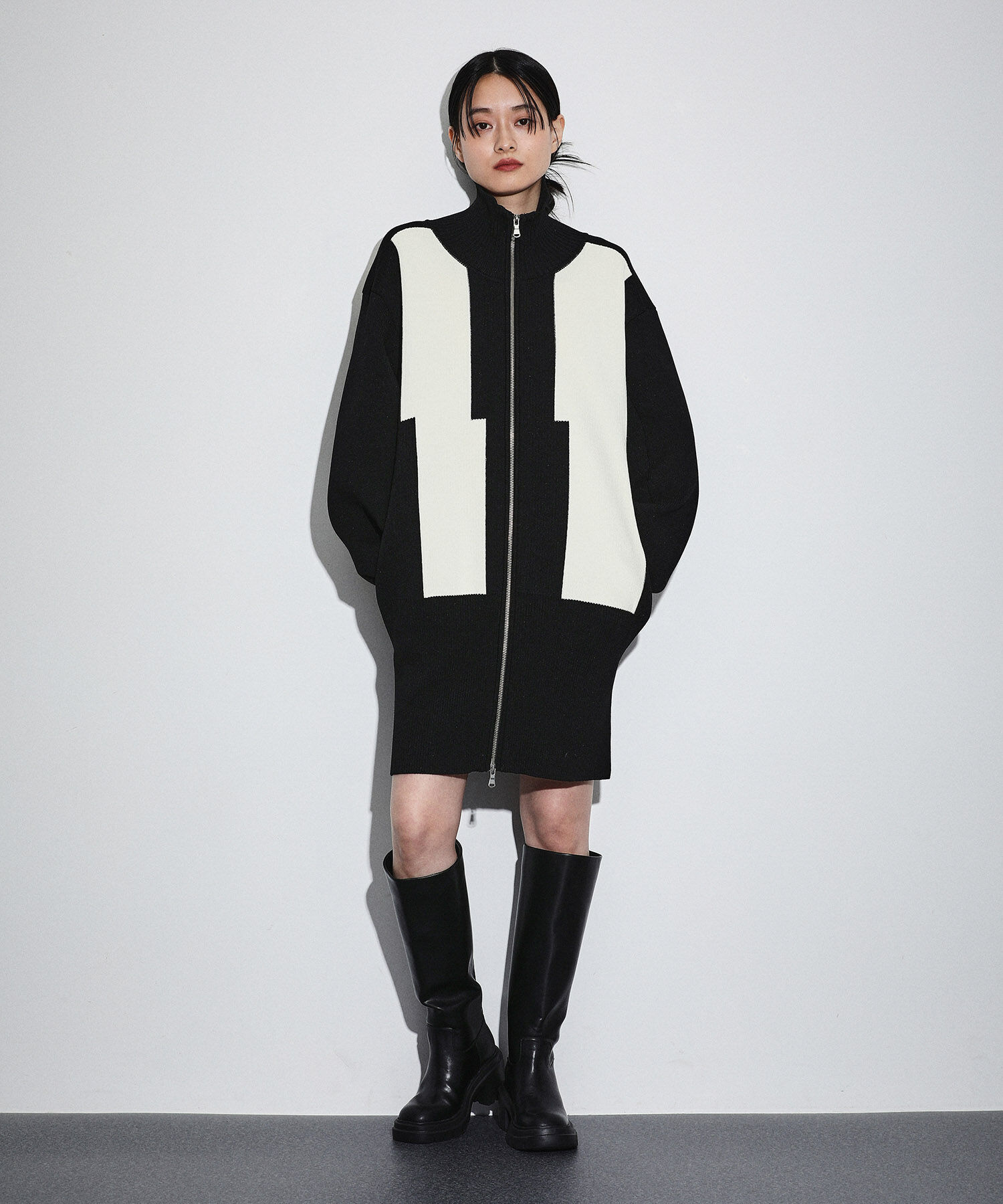 ADAM ET ROPE'「【サステナブル】〈same product〉ショートジャカードドライバーズニットワンピース」|ワンピース|