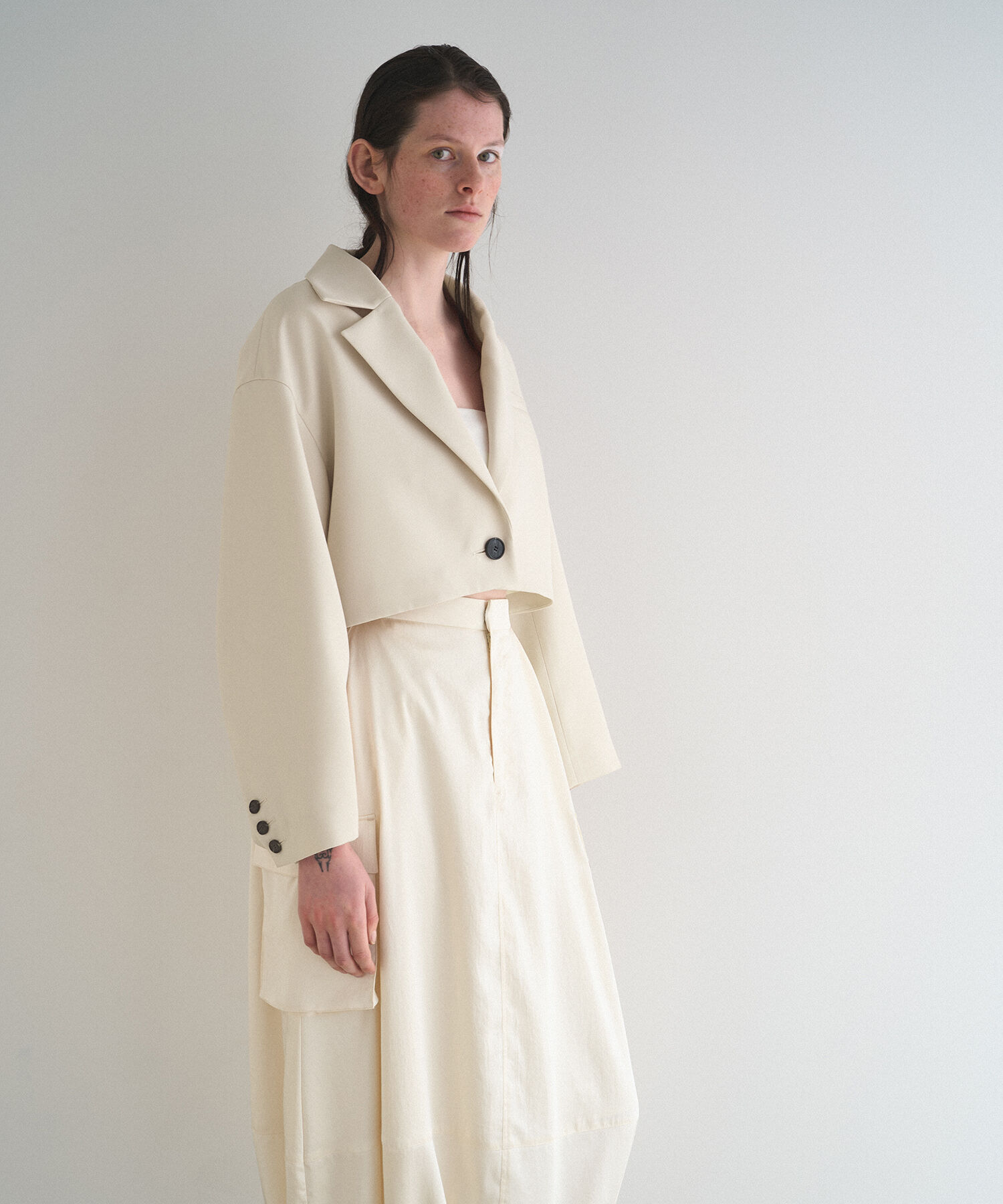 ADAM ET ROPE'「【サステナブル】ワイドスリーブショートジャケット」|テーラードジャケット|