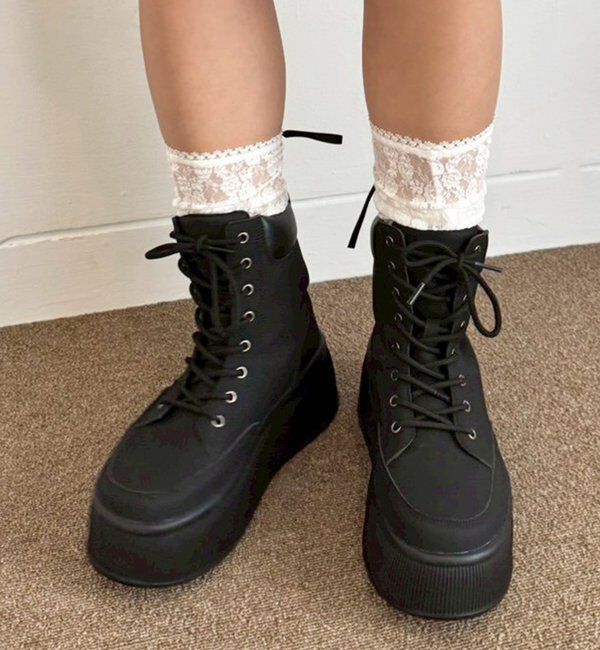  「ボリュームソールトレッキングショートブーツ」|その他|