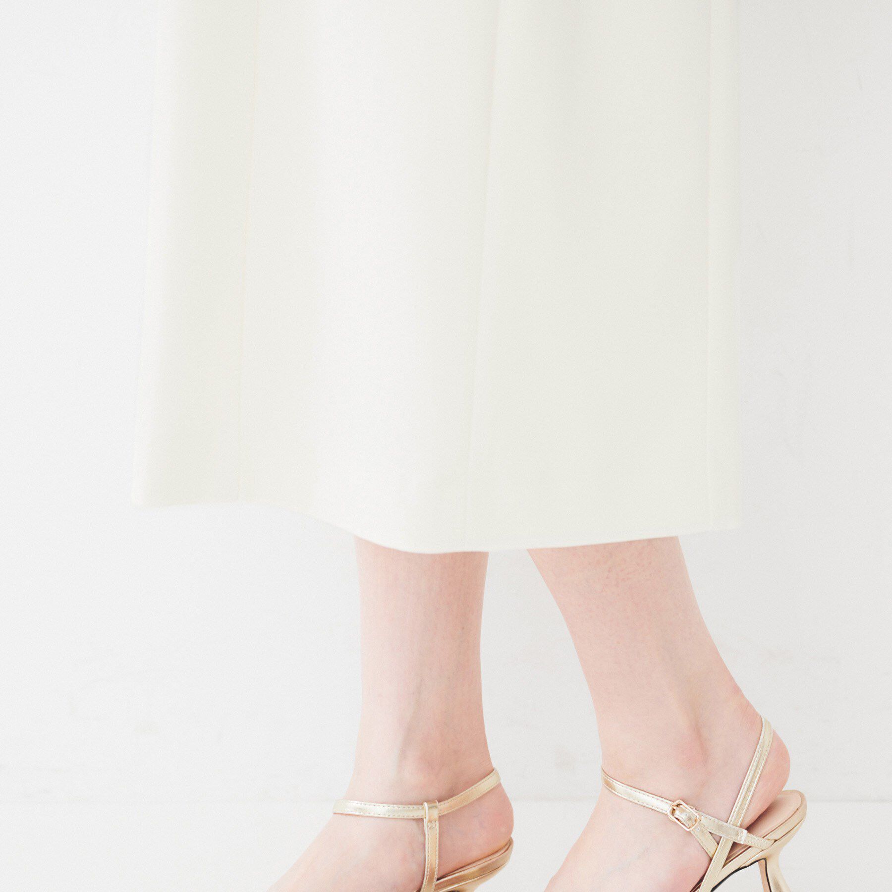 UNTITLED「【きれいめ/上品/夏ワンピ】アシメネックワンピース」|ワンピース|