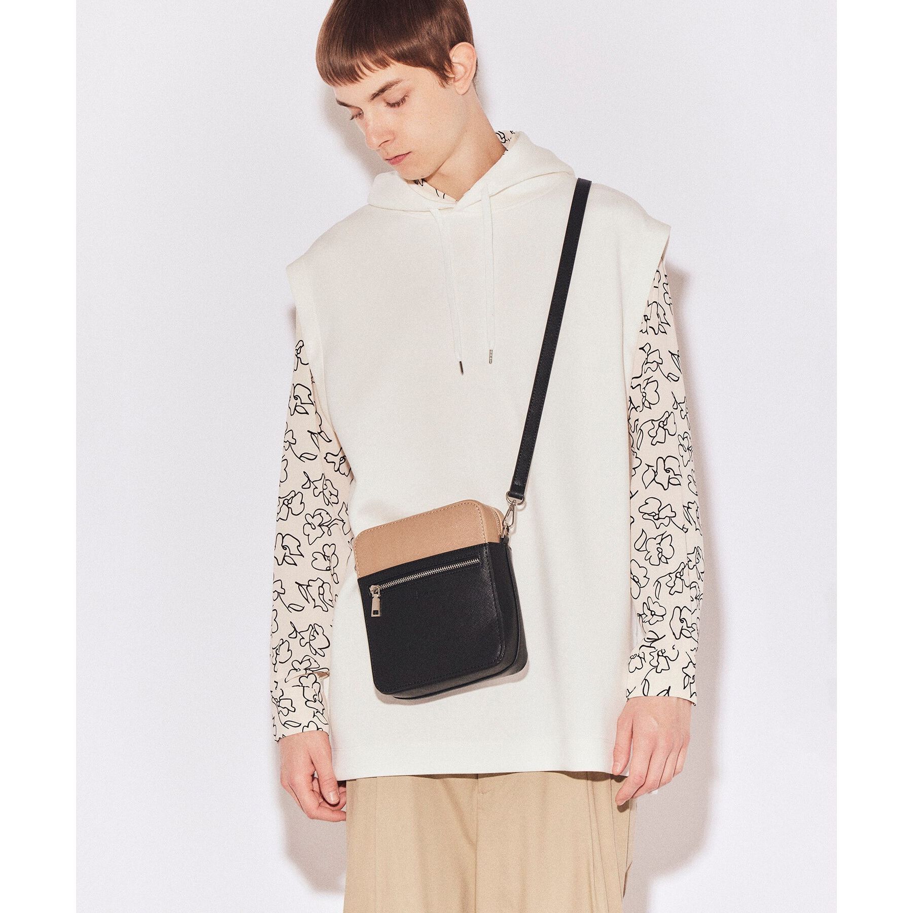 tk.TAKEO KIKUCHI「バイカラースクエアボックスショルダーバッグ」|ショルダー・メッセンジャー|