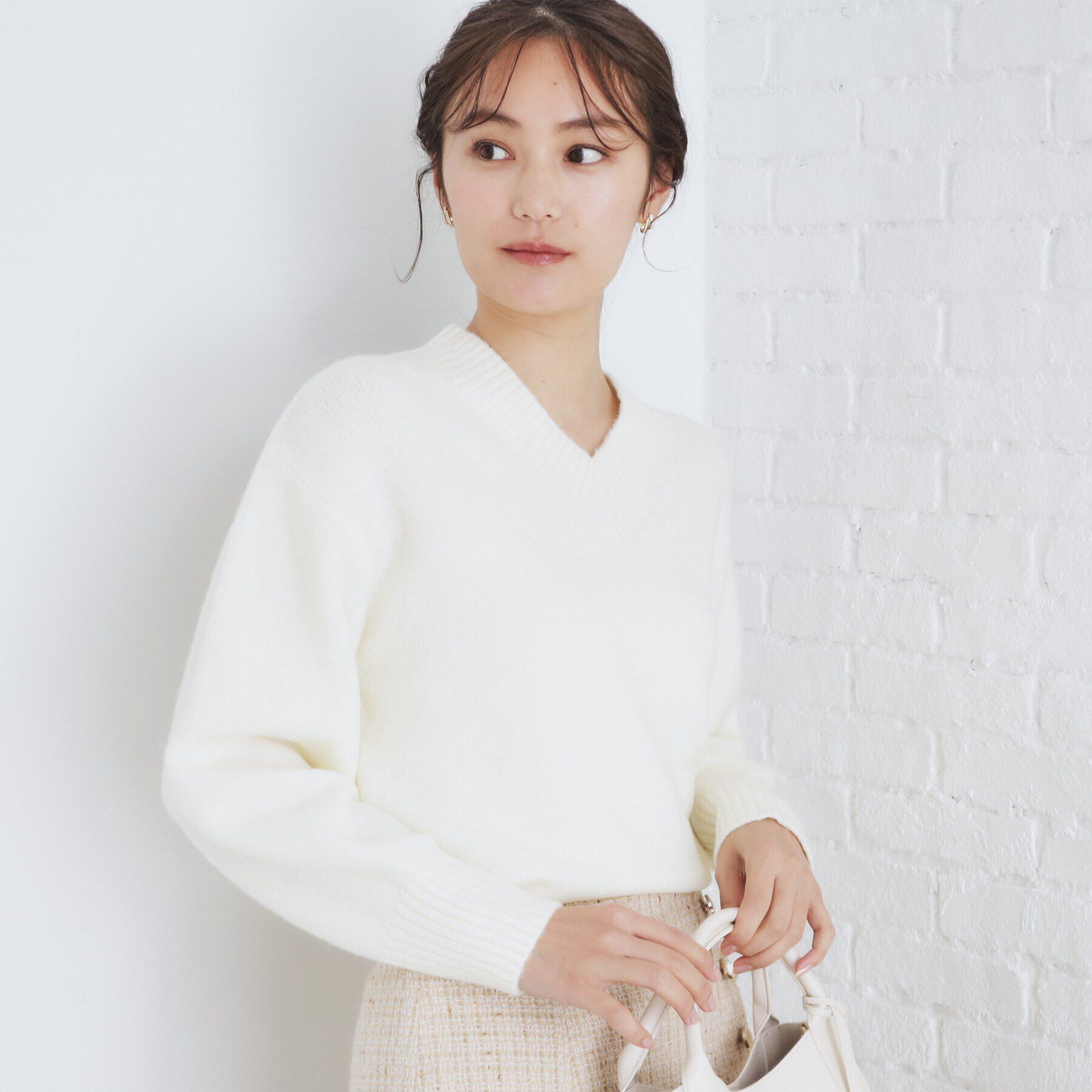 index「《6color》ラムライクVネックニット【洗濯機洗い可】」|ニット・セーター|