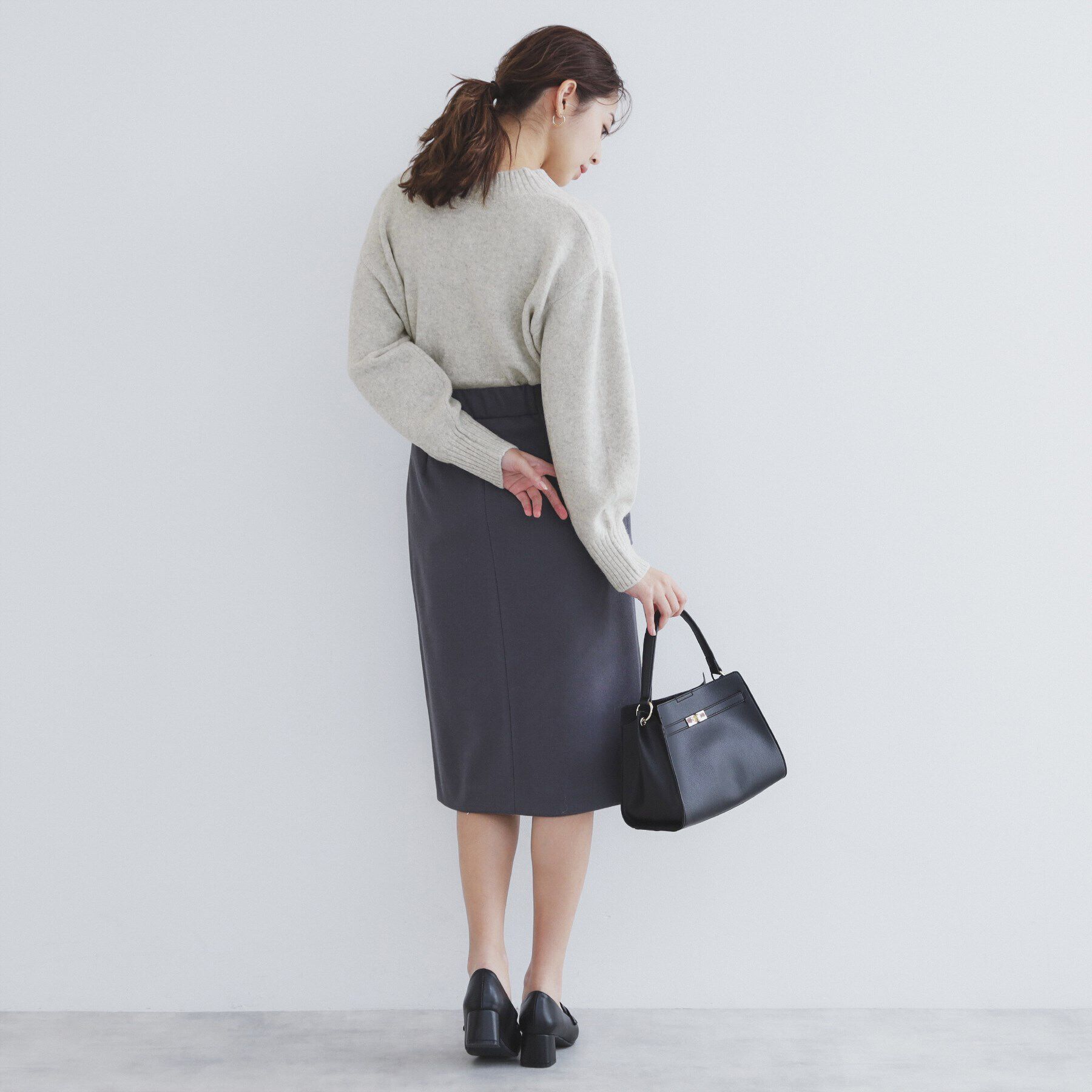 index「《6color》ラムライクVネックニット【洗濯機洗い可】」|ニット・セーター|