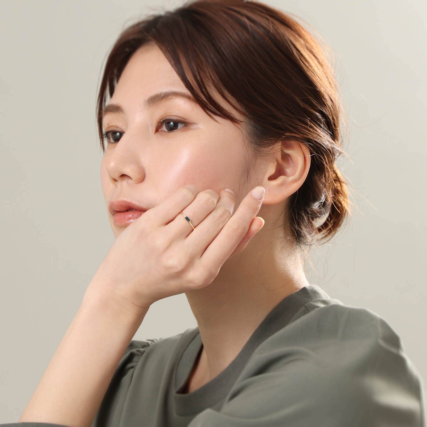 COCOSHNIK「K10ロンドンブルートパーズ バゲットカット リング」|リング|