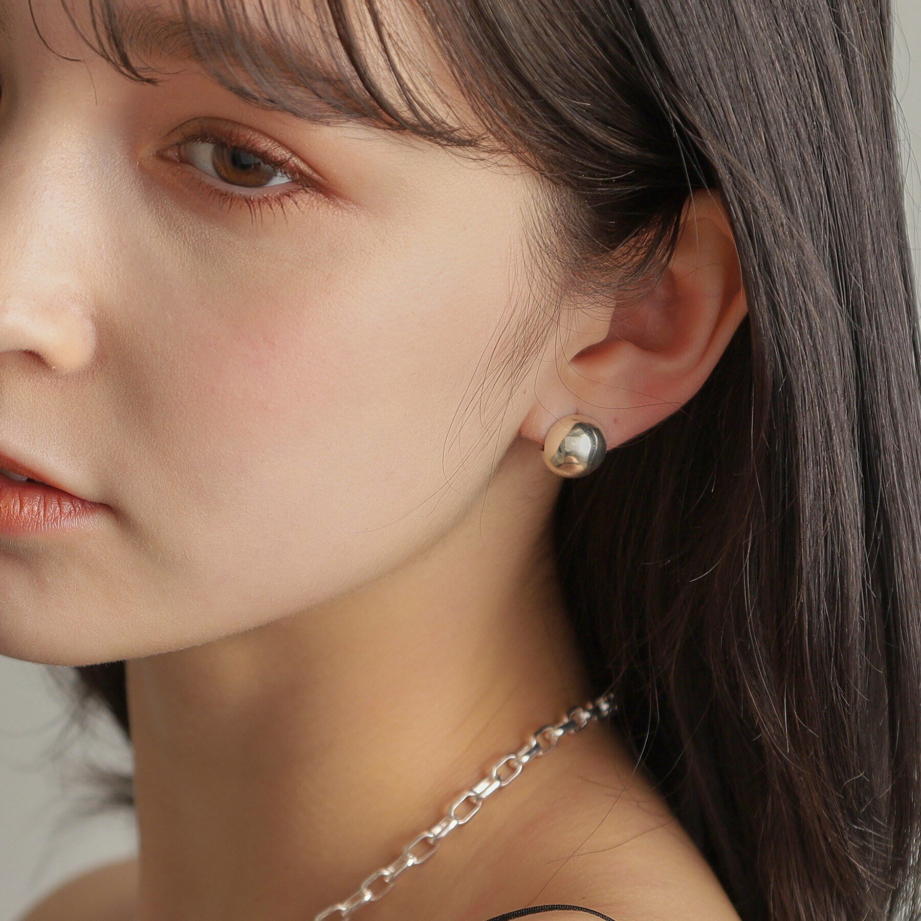 COCOSHNIK ONKITSCH「シルバー ハギーピアス ボールS」|ピアス|