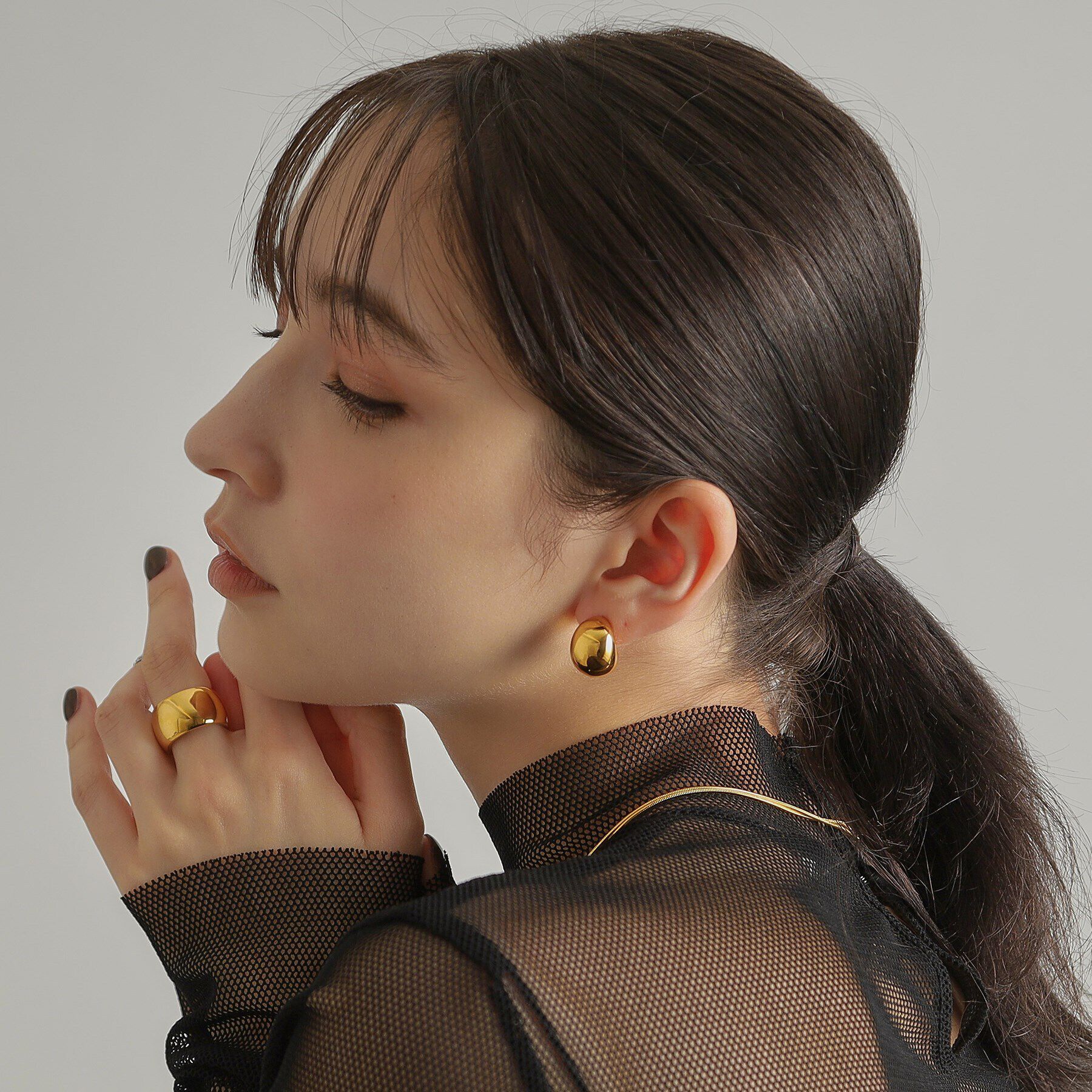 COCOSHNIK ONKITSCH「シルバー ホロウフープピアス ペアシェイプM GP」|ピアス|