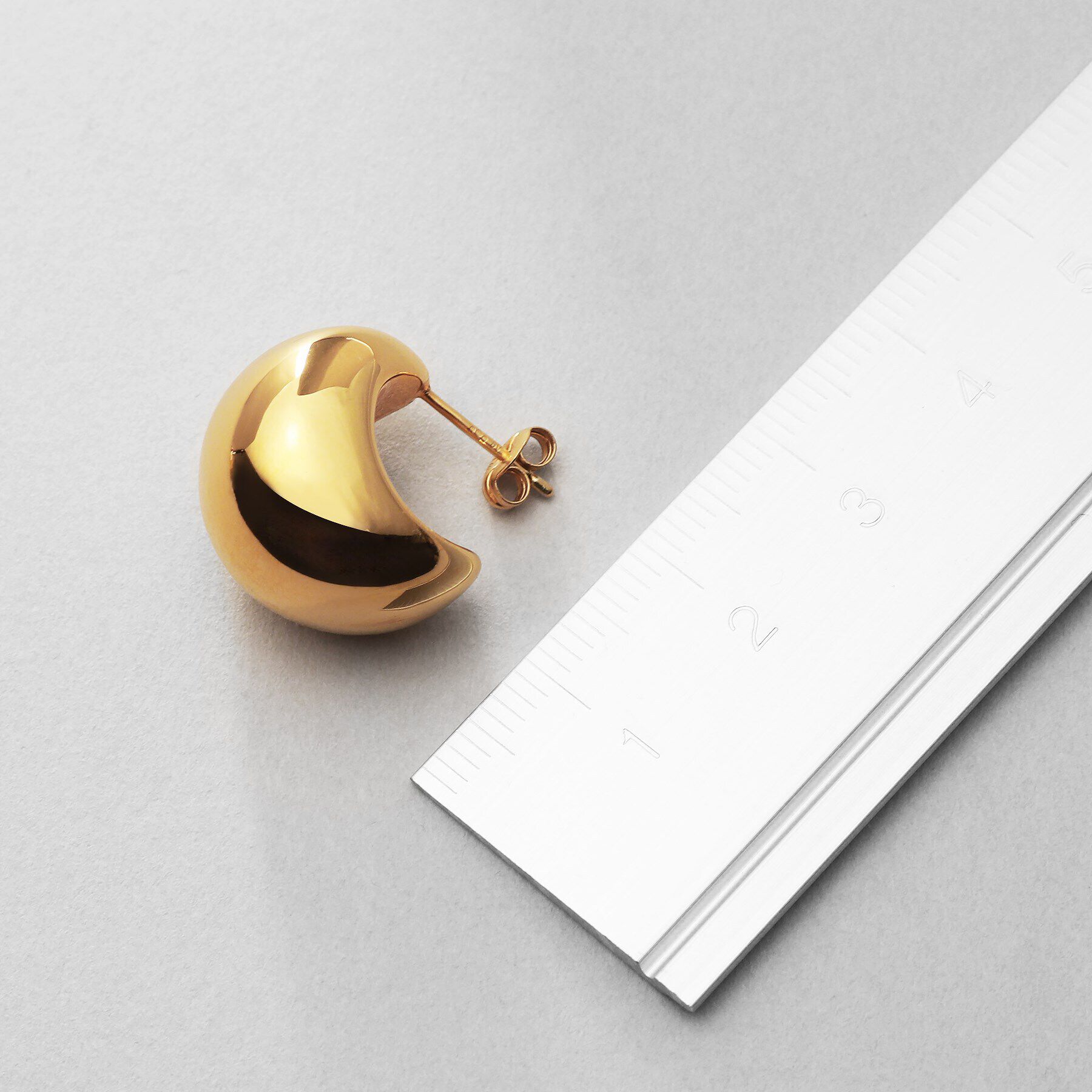 COCOSHNIK ONKITSCH「シルバー ホロウフープピアス ペアシェイプM GP」|ピアス|