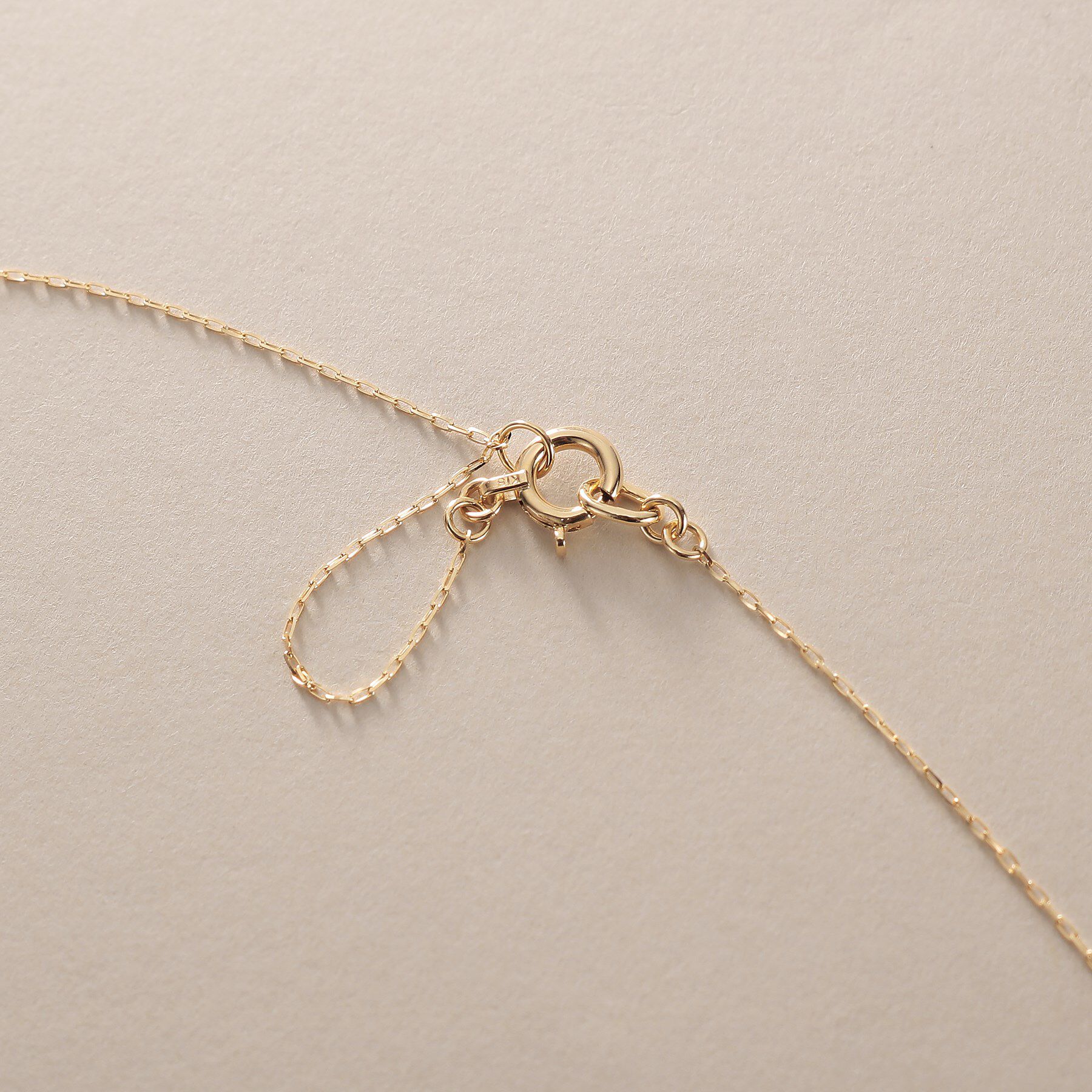 COCOSHNIK「K18カッティングバー ネックレス」|ネックレス|