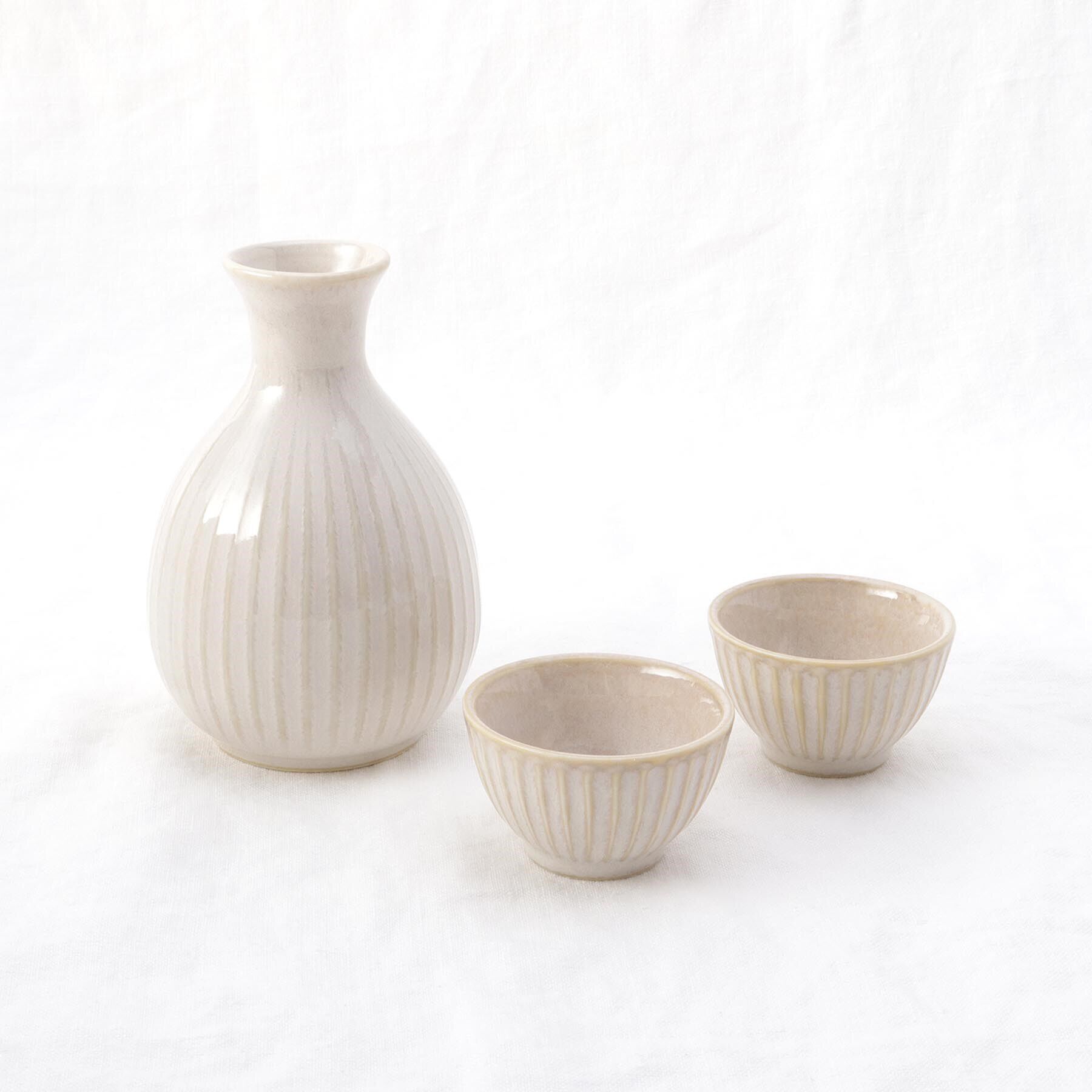 212 KITCHEN STORE「美濃焼 とっくり・おちょこセット しのぎ ＜ハレとケ＞」|食器・キッチングッズ|