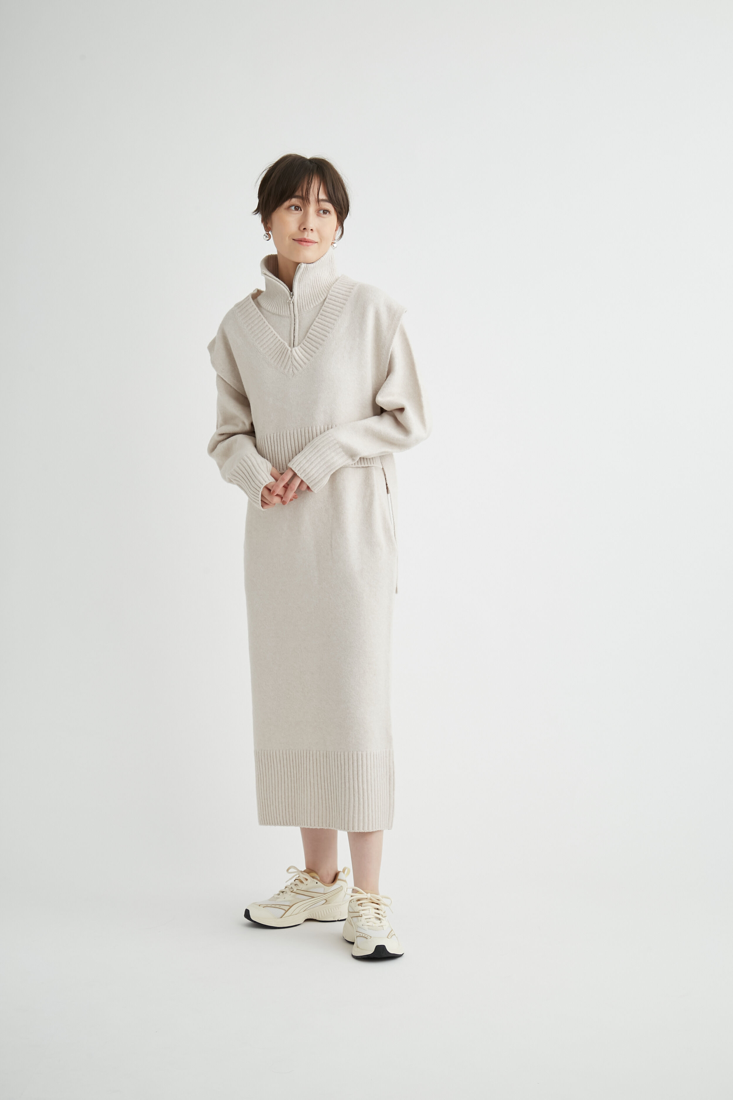 emmi atelier「【New Year Special Item】ベスト&times;ハーフジップニットワンピース」|ワンピース|LBEG