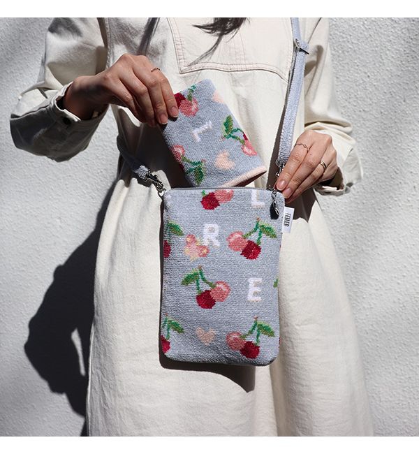 FEILER「キープスマイリングチェリー　ハンカチ」|ハンカチ|