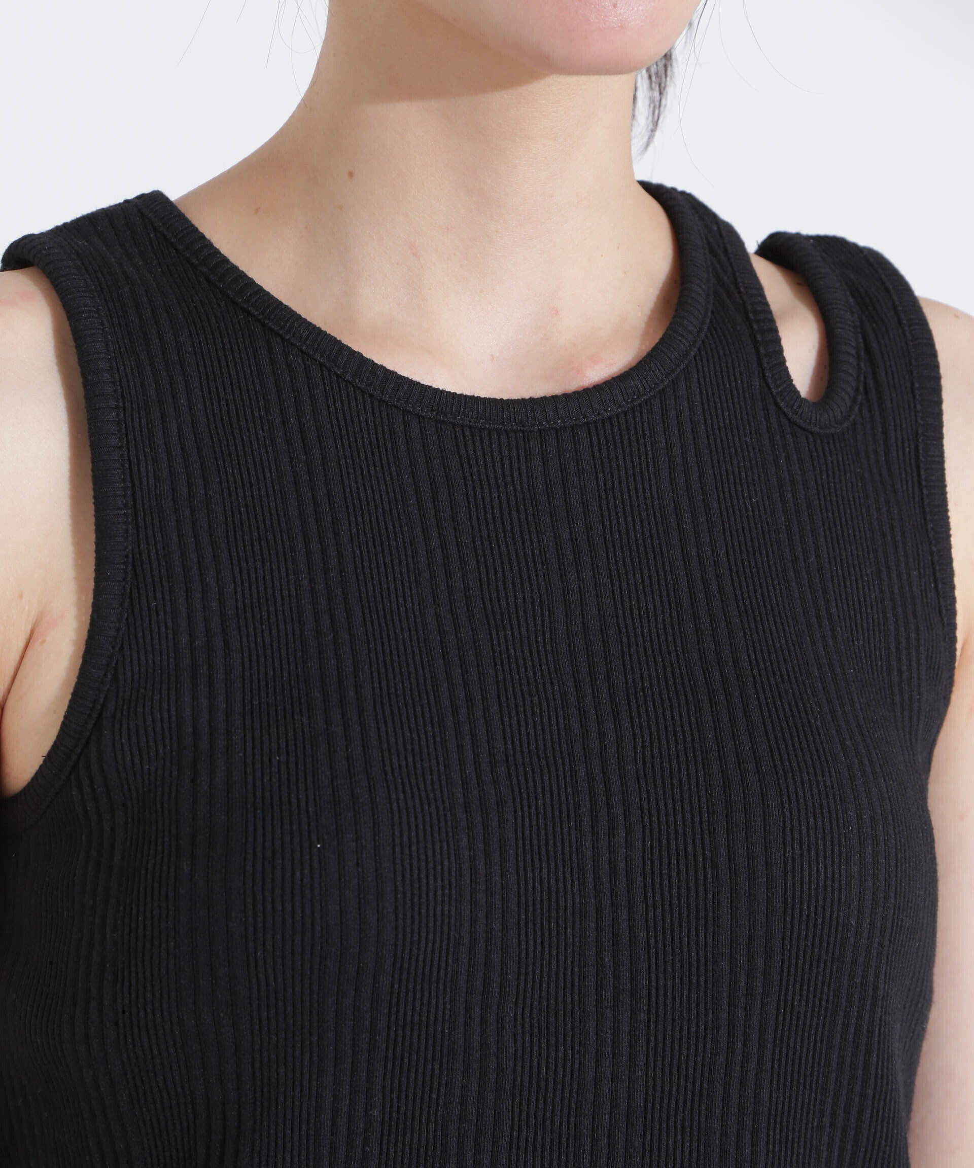 nano･universe「ランダムリブカップ付きスラッシュタンクトップ」|Tシャツ・カットソー|