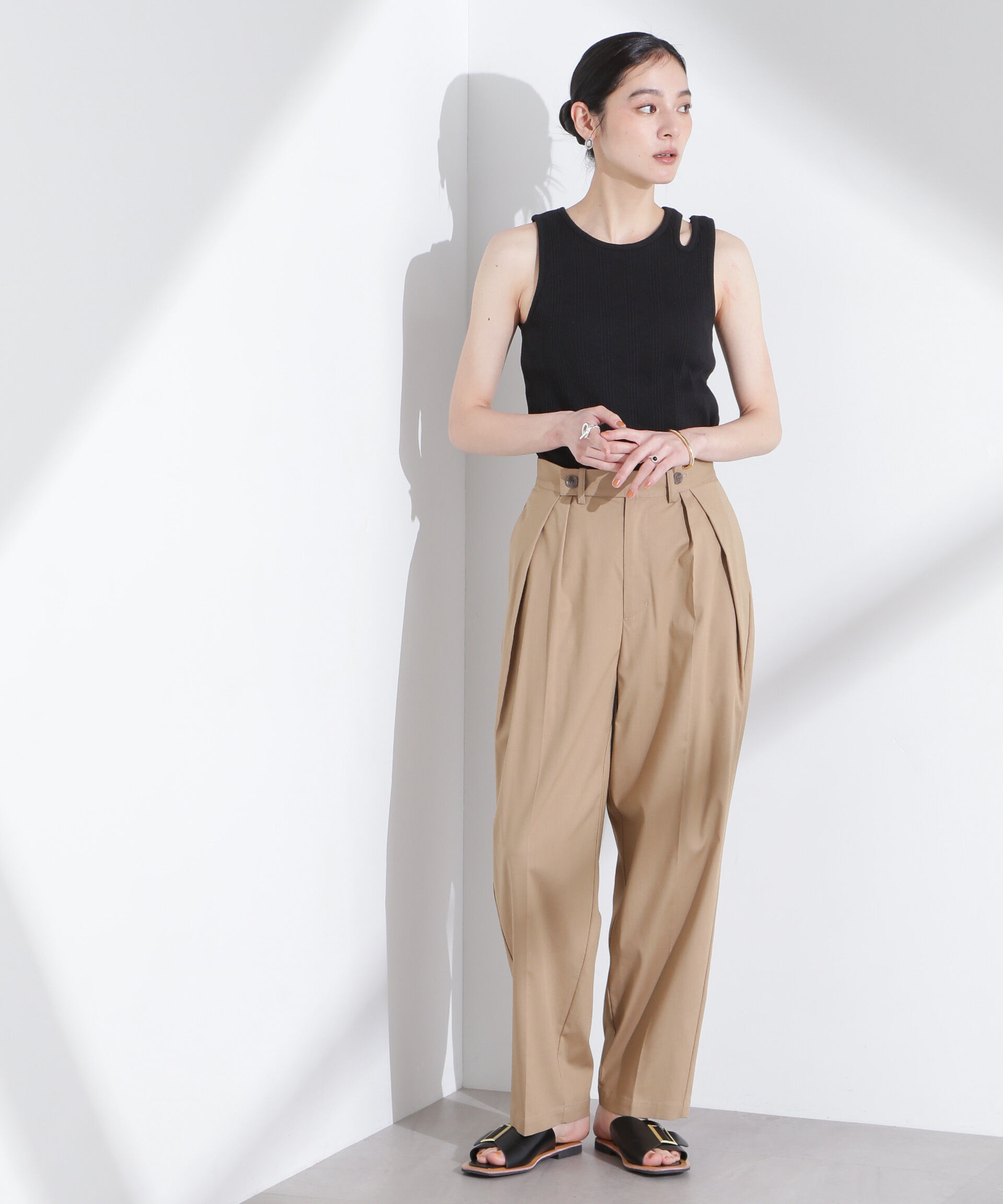 nano･universe「ランダムリブカップ付きスラッシュタンクトップ」|Tシャツ・カットソー|