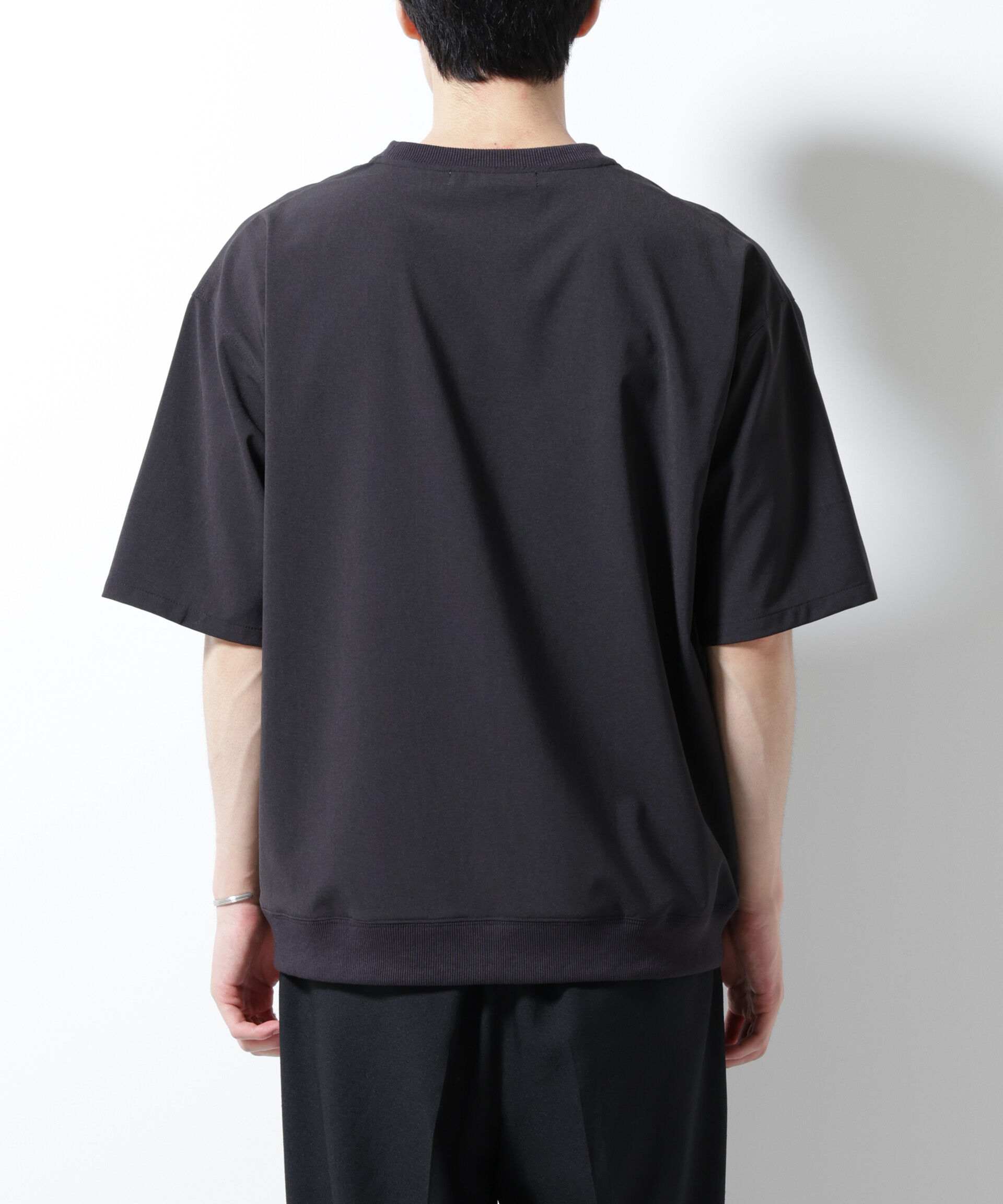 nano･universe「エアリーストレッチ布帛Tシャツ」|シャツ・ブラウス|