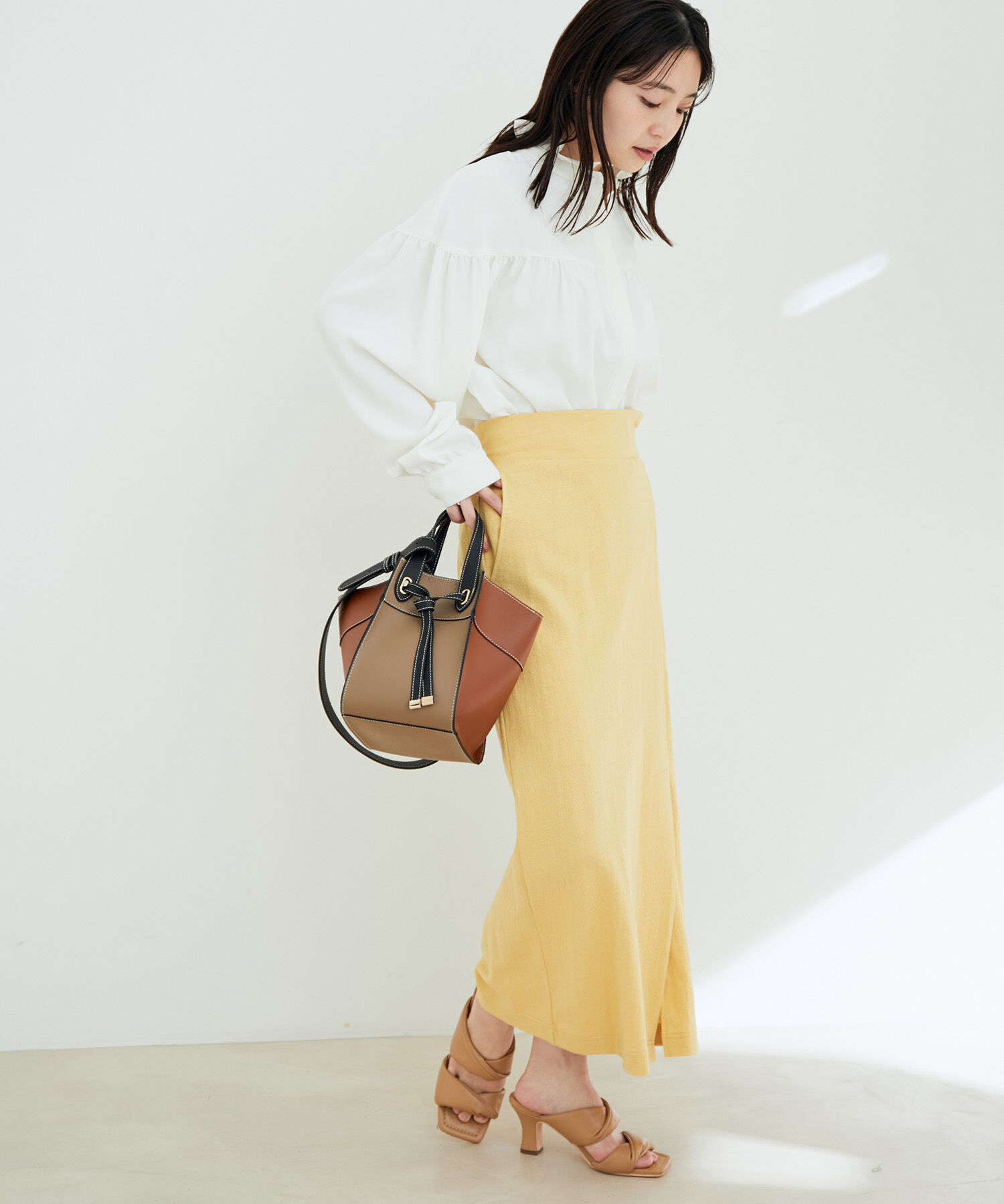 VIS「【洗える】KAMAKURA SHIRTコラボレーションフリルボウタイブラウス」|シャツ・ブラウス|